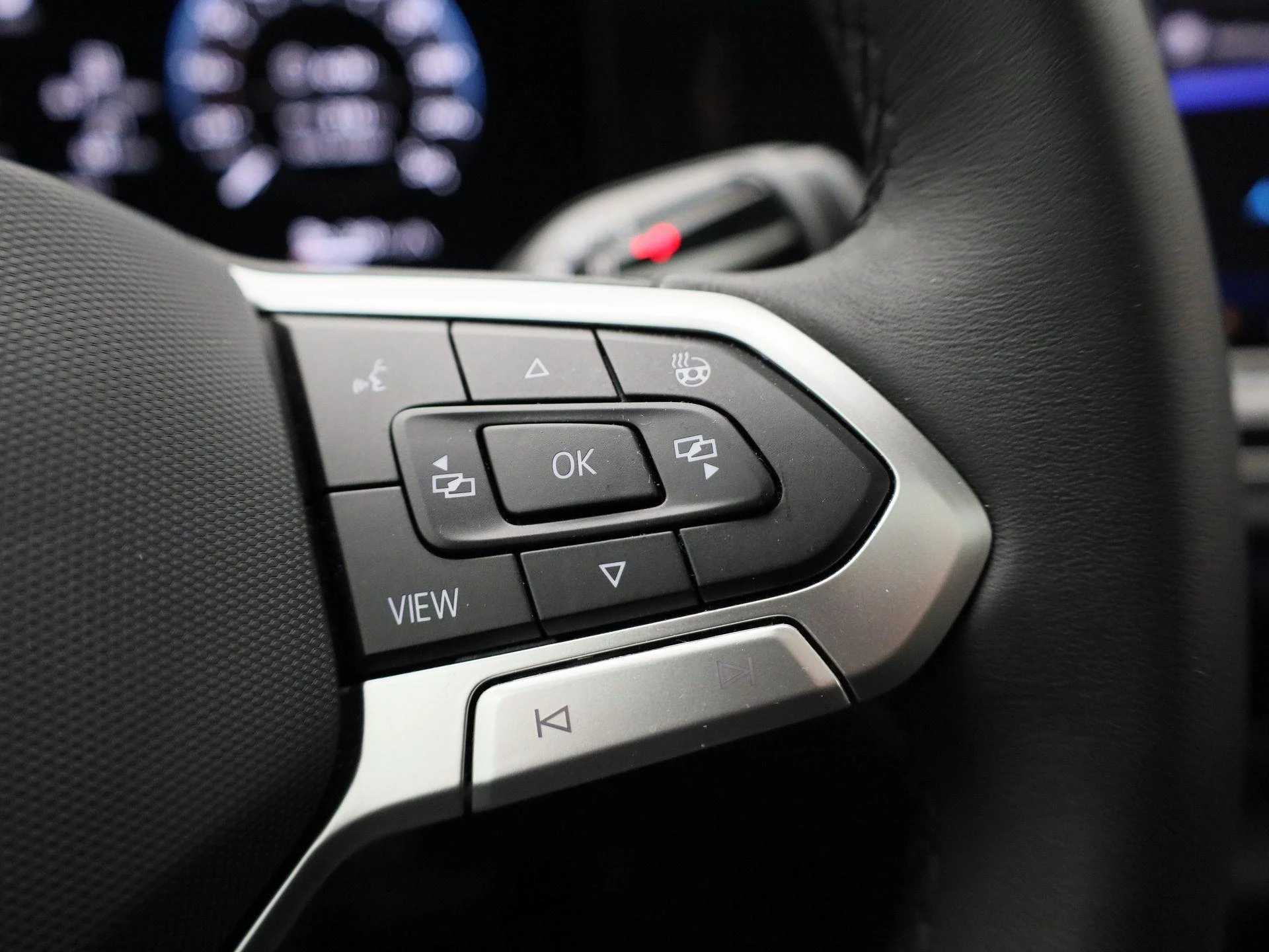 Volkswagen-Tiguan-image-20