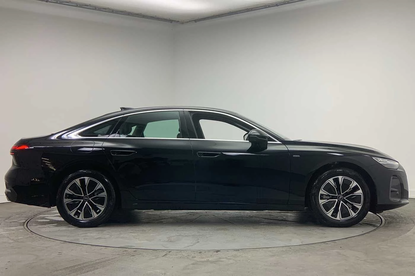 Audi-A6-image-3