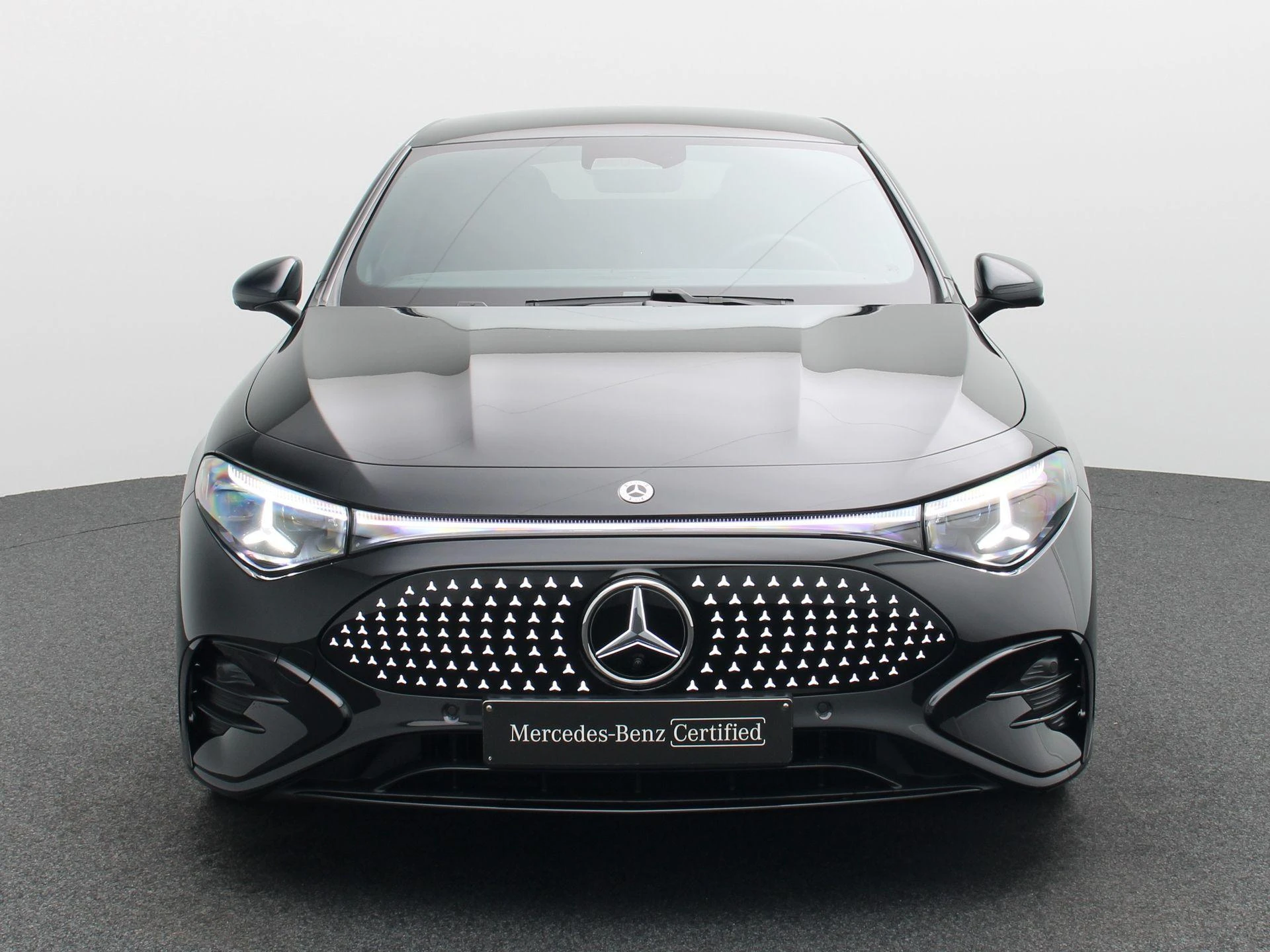 Mercedes-Benz-CLA-image-2