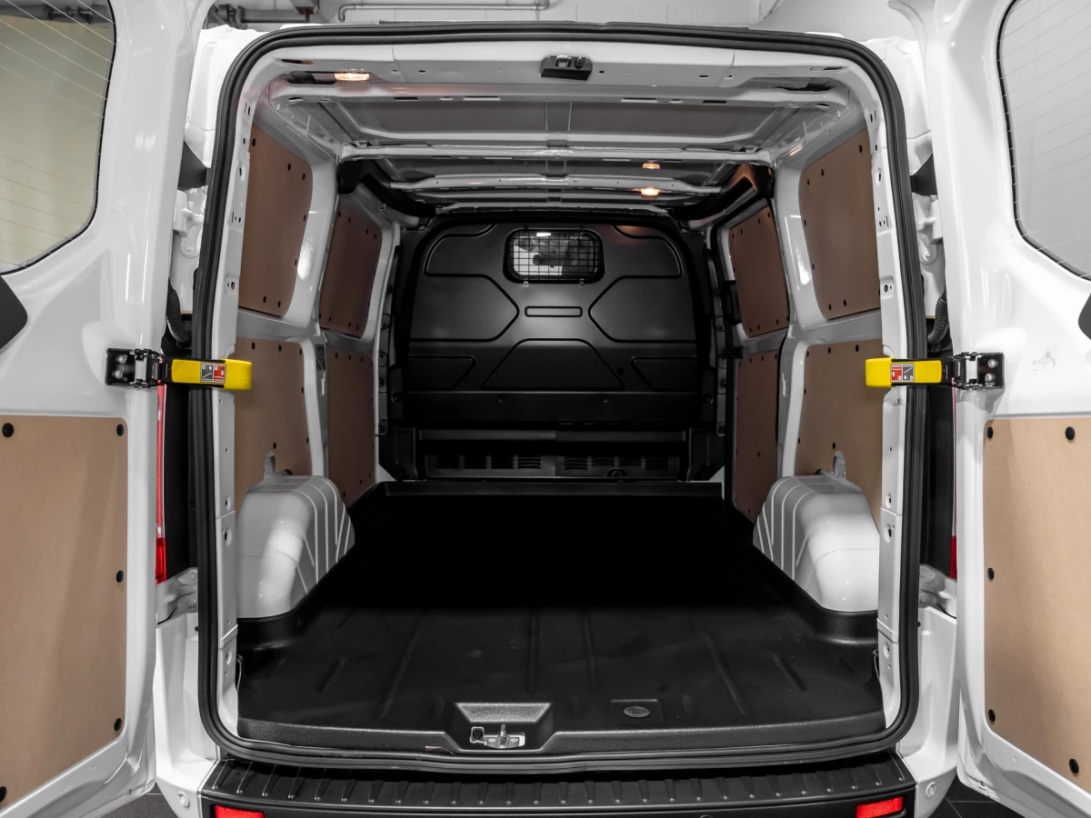 Ford-Transit Custom-image-8