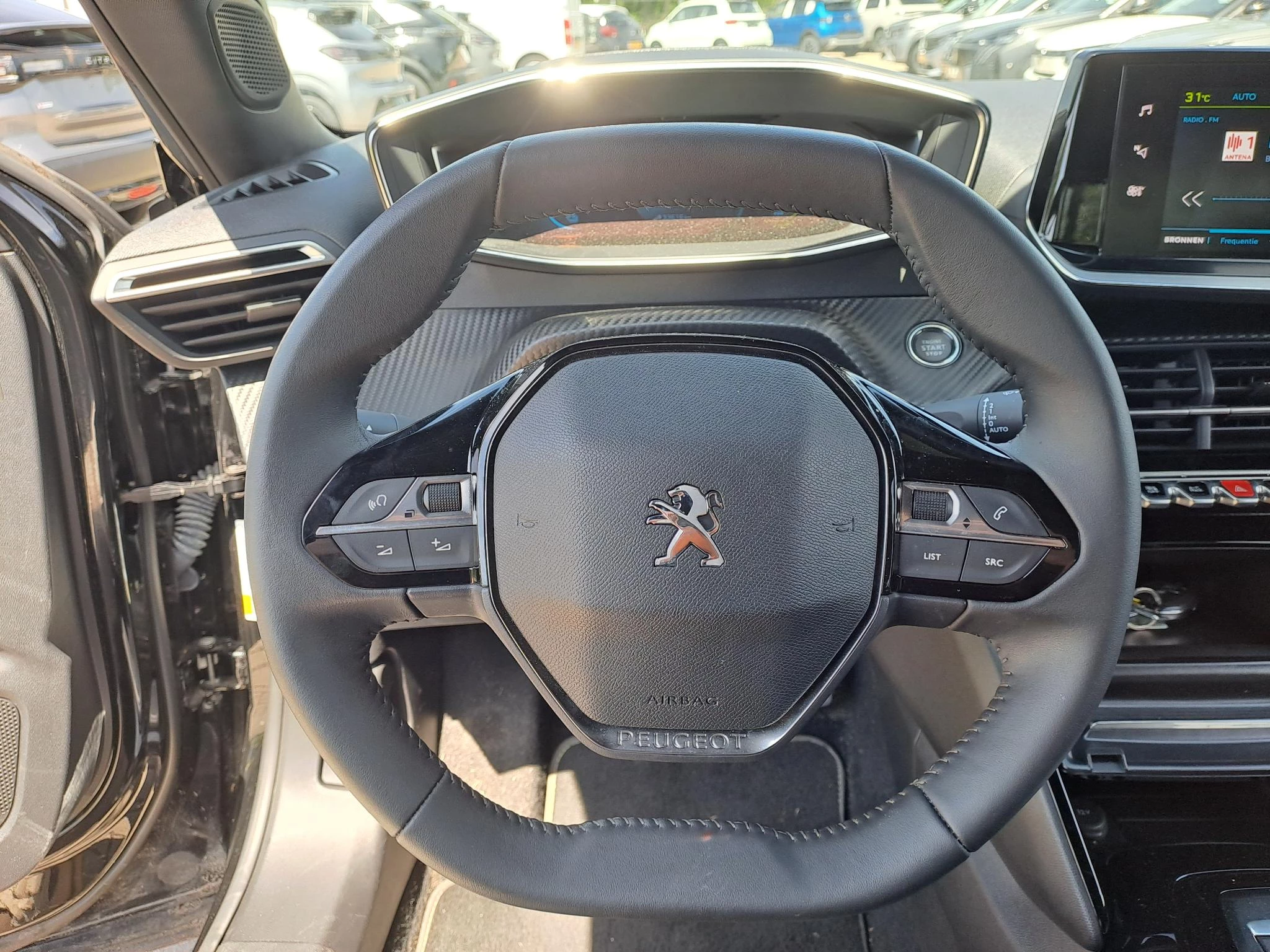 Peugeot e-2008 EV Allure Pack 50 kWh
