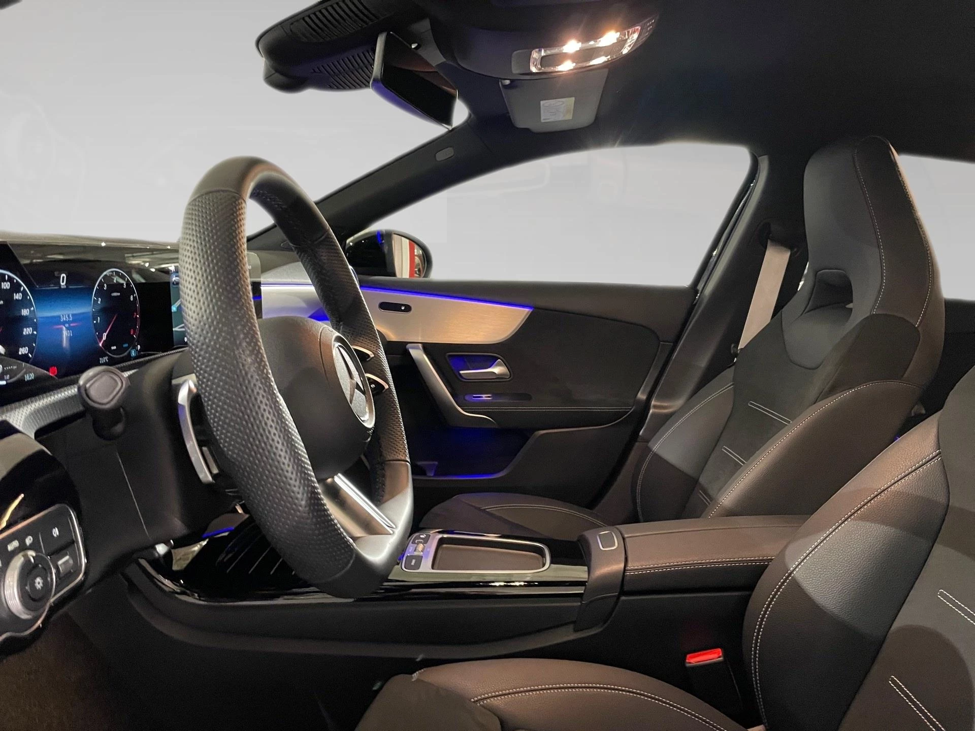 Mercedes-Benz-Classe A-image-3