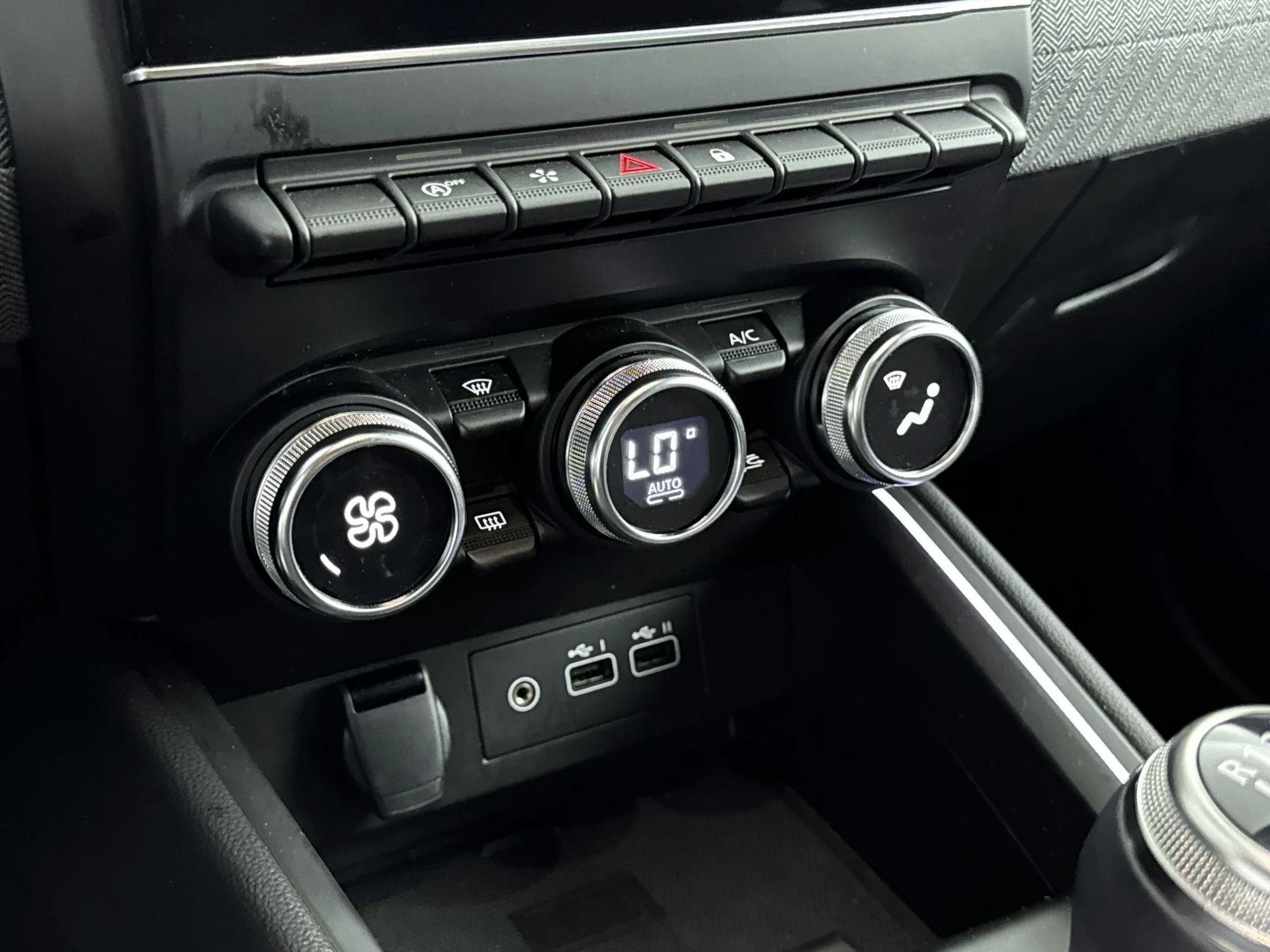 Renault-Clio-image-9