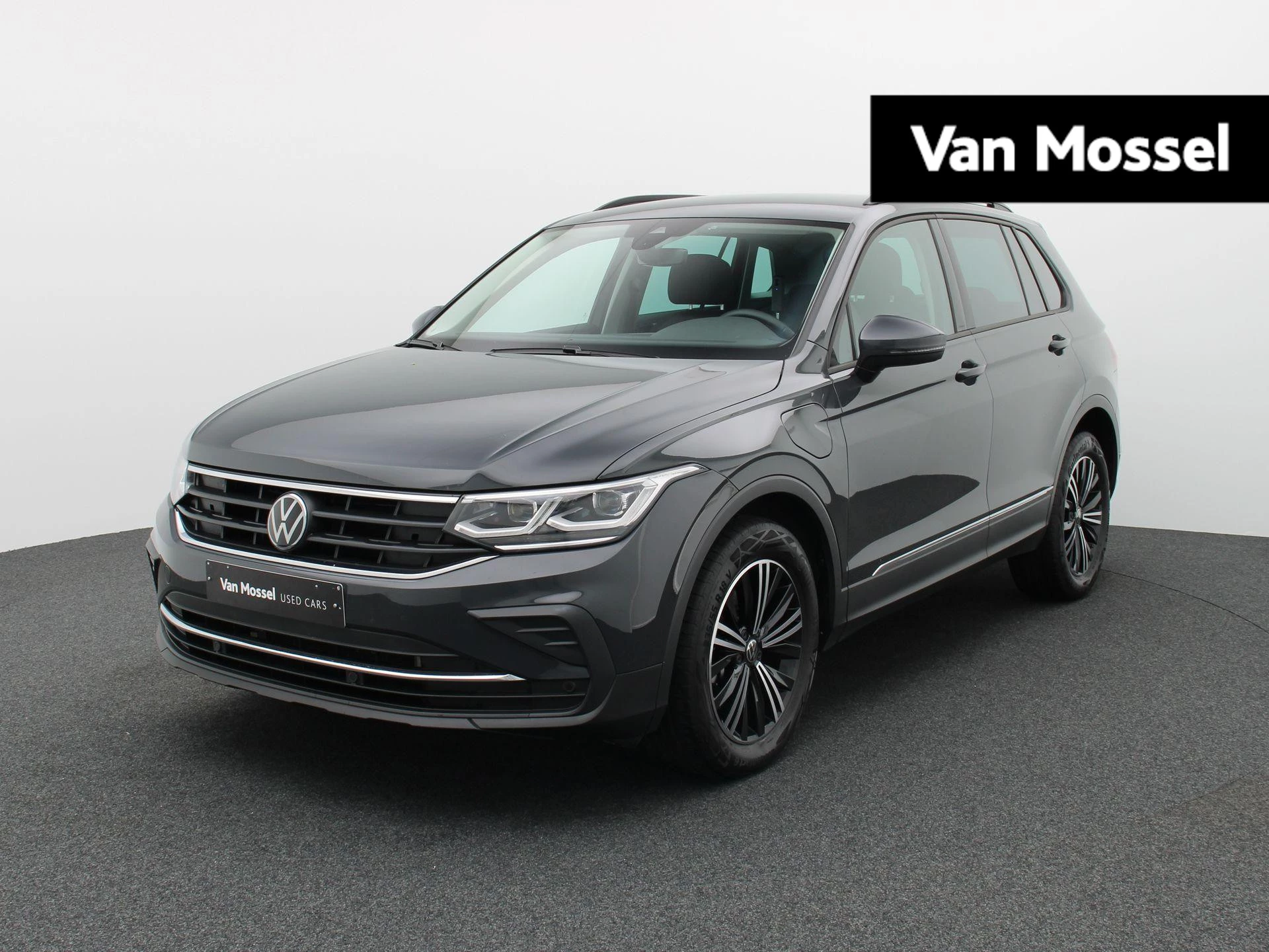 Volkswagen-Tiguan-image-0