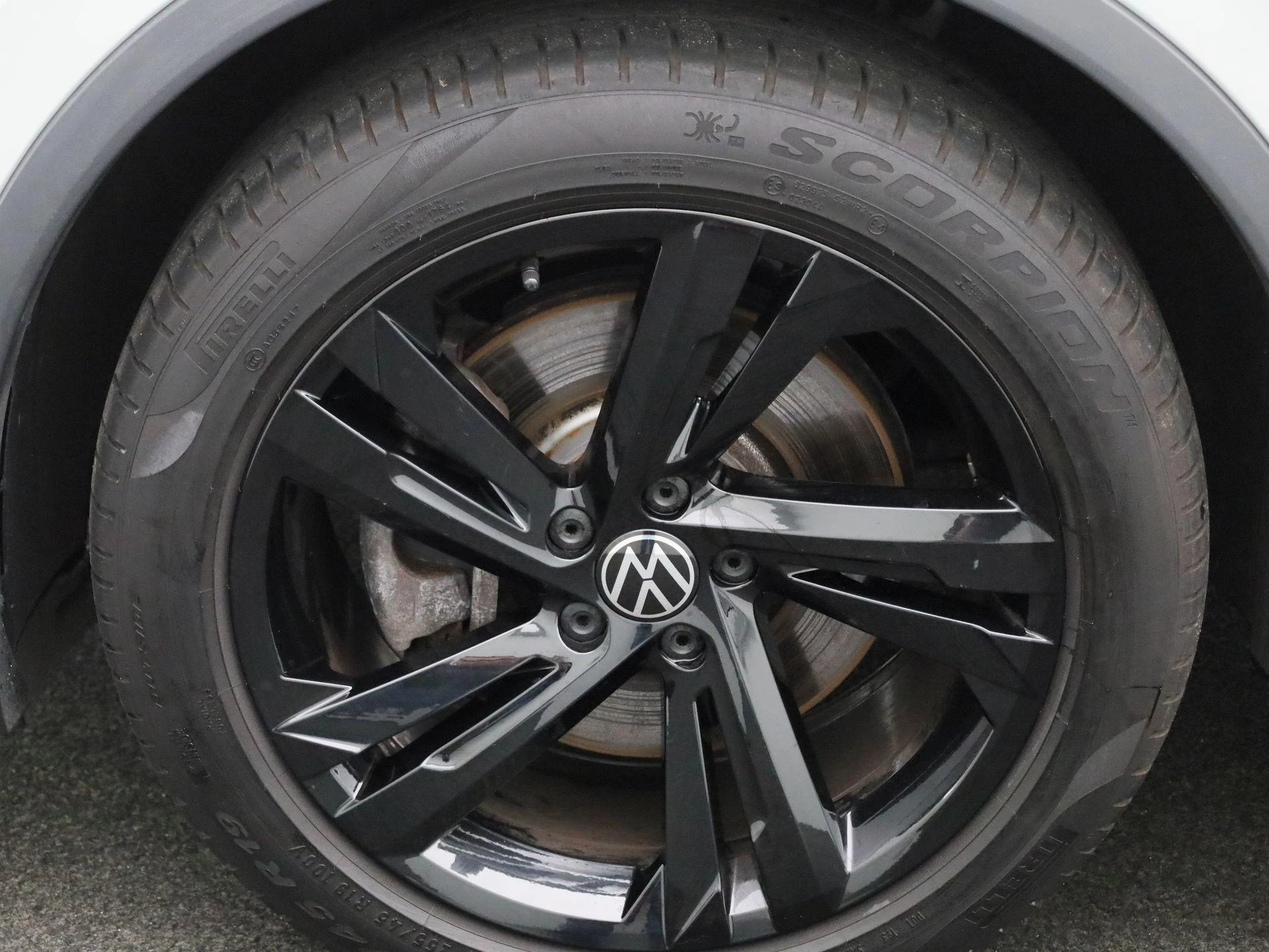 Volkswagen Tiguan 1.4 TSI eHybrid R-Line Business+ 245 PK|