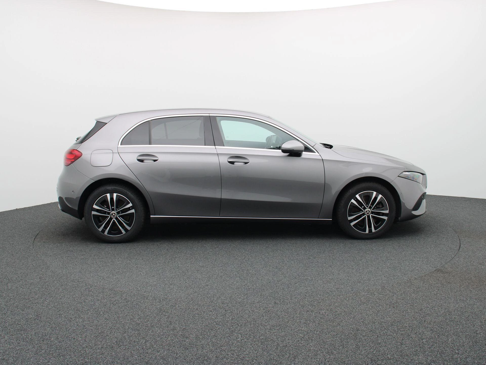 Mercedes-Benz Classe A 250 e Business Line + CARPLAY + LED + CAMERA +