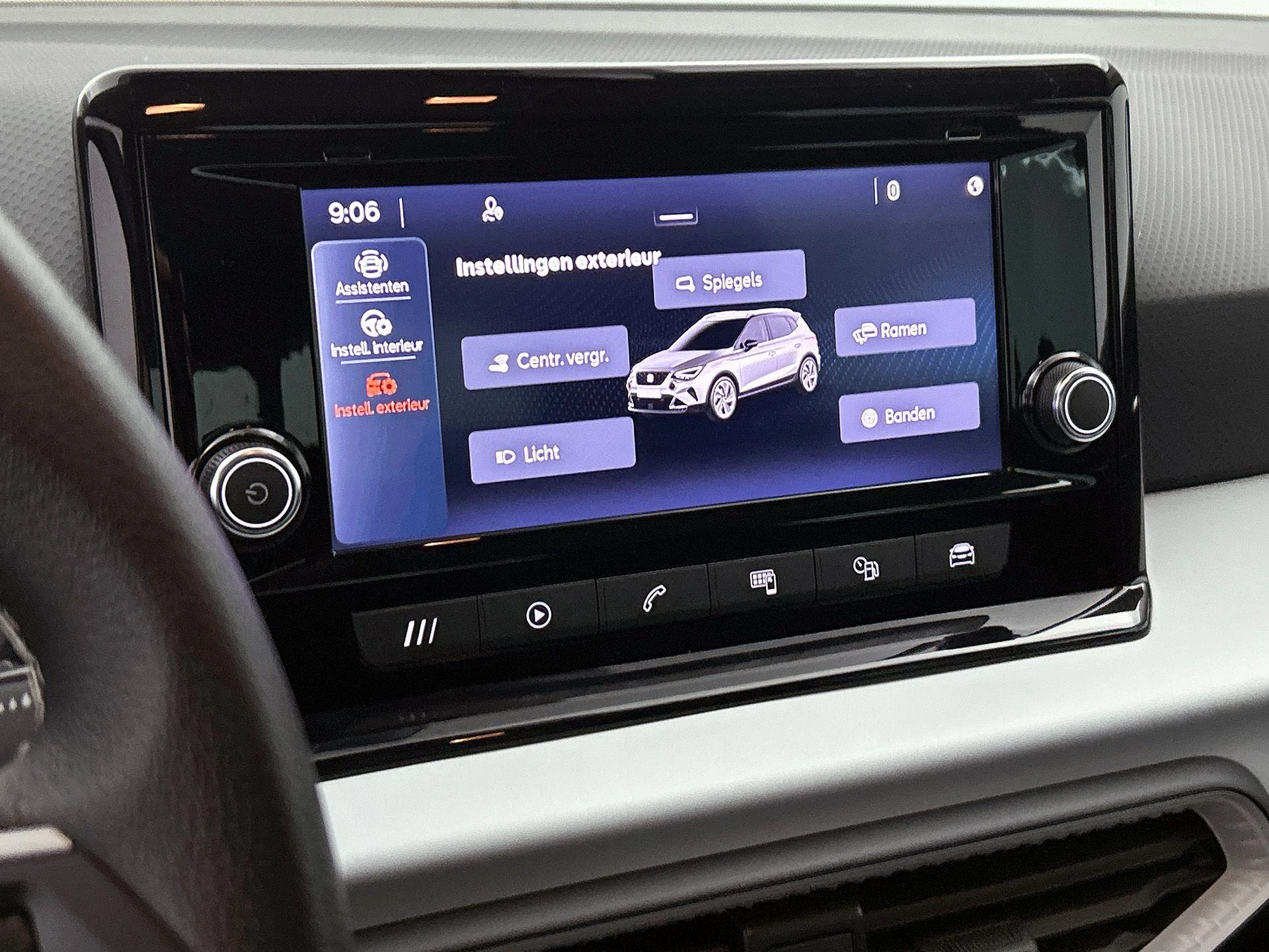 SEAT-Arona-image-9