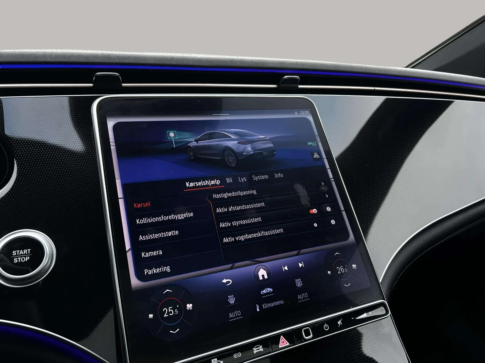 Mercedes-Benz-EQS-image-18