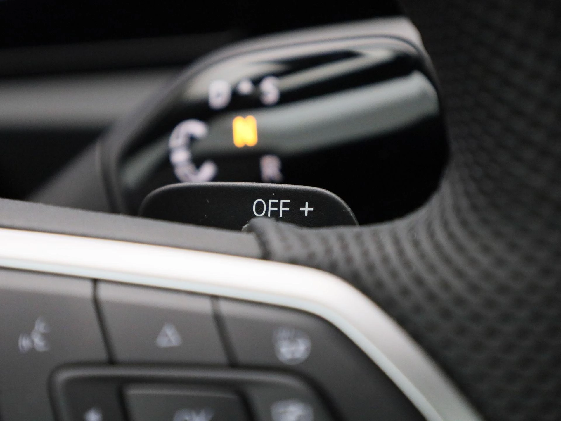 Volkswagen-Tiguan-image-31