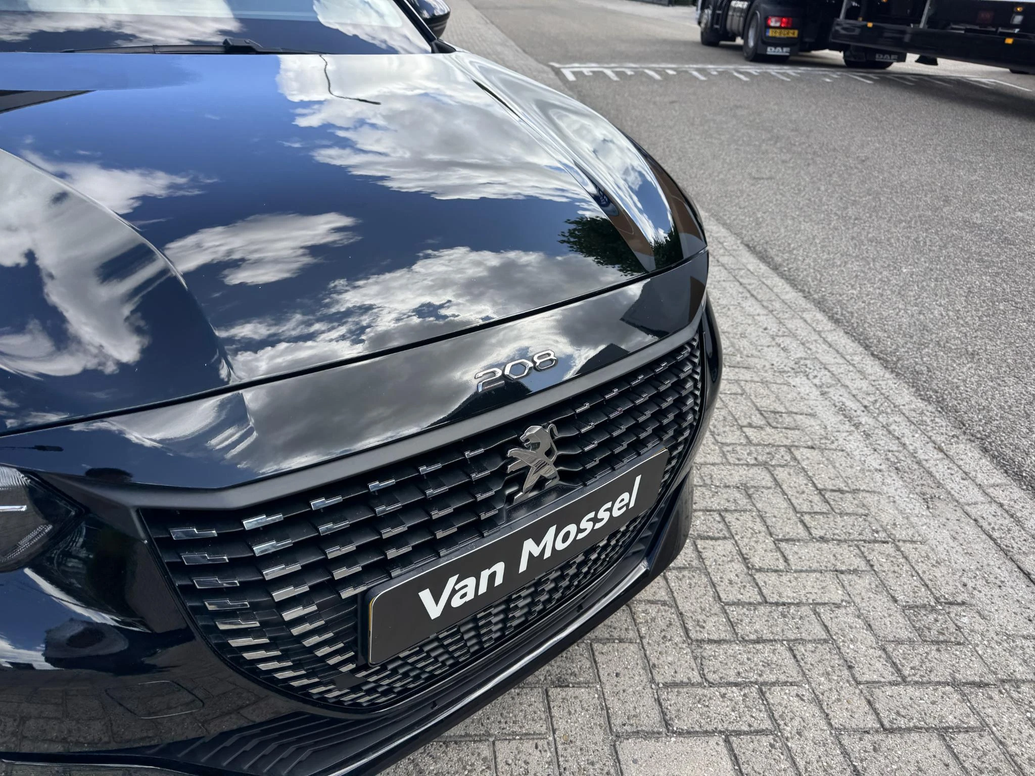 Peugeot-208-image-7