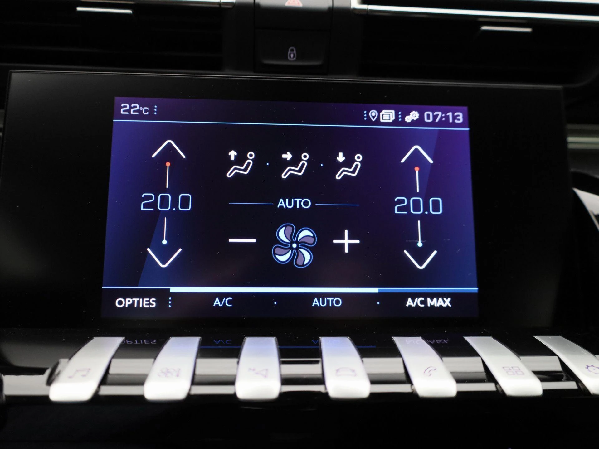 Peugeot-508-image-19