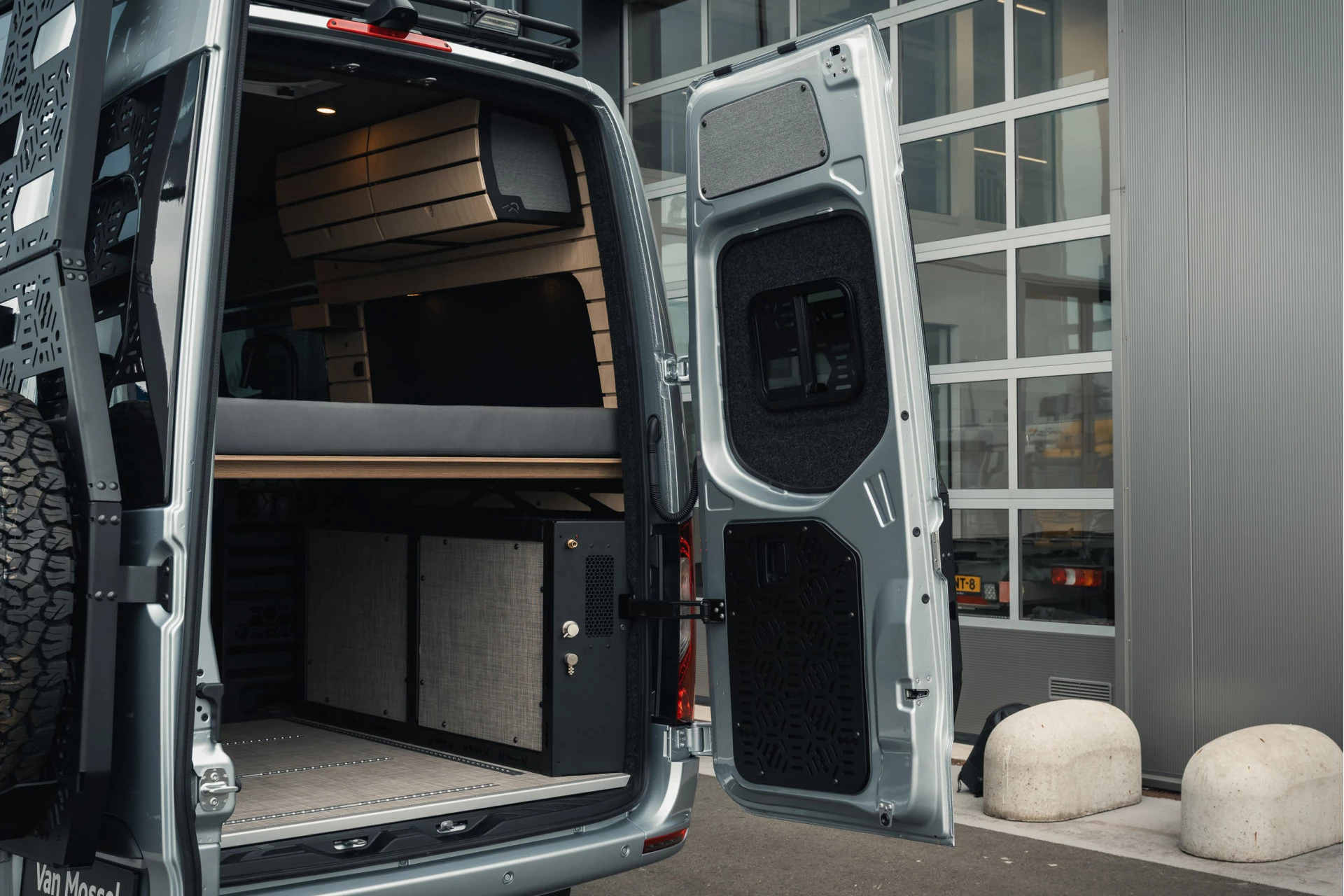 Mercedes-Benz-Sprinter-image-54