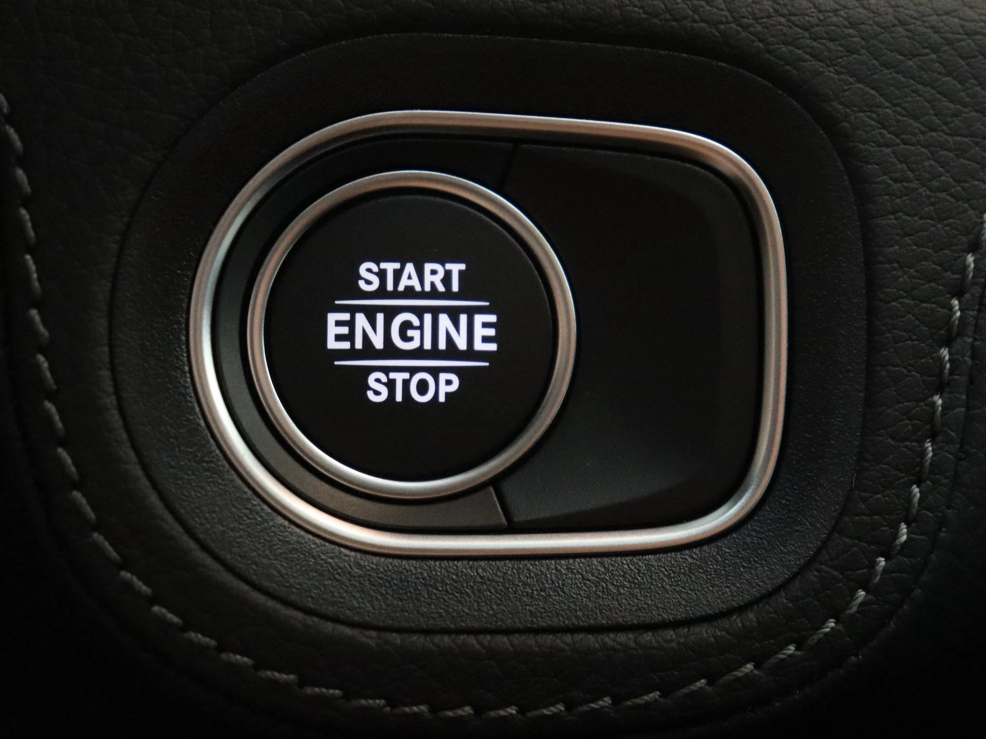 Mercedes-Benz-GLE-image-22