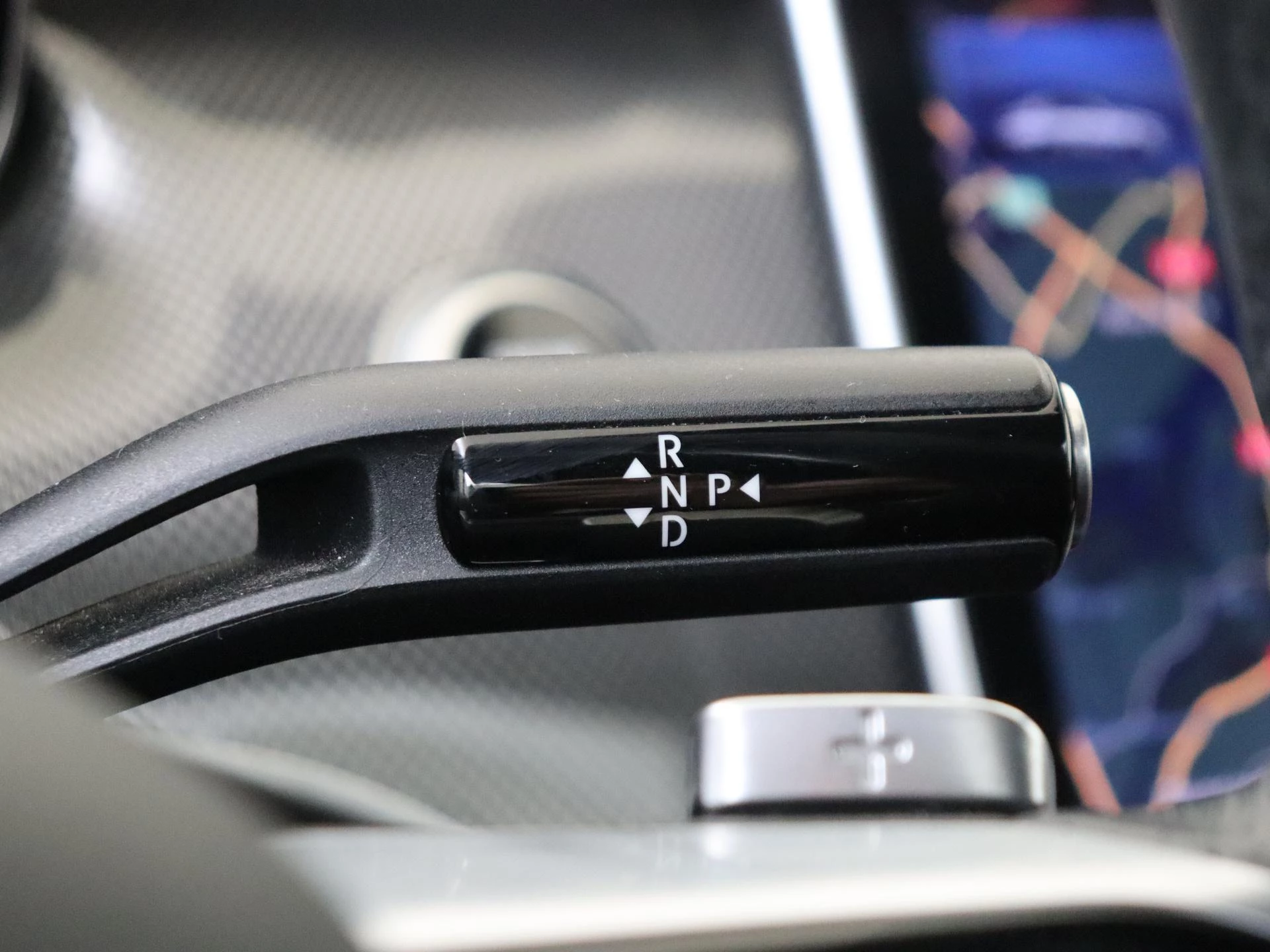 Mercedes-Benz-C-Klasse-image-14