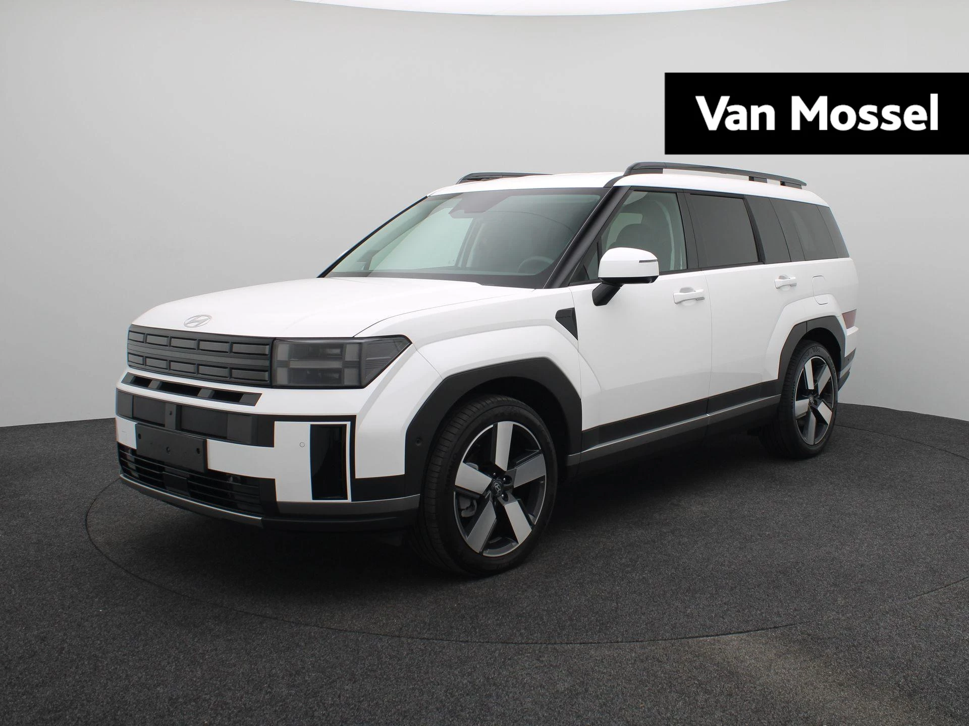 Hyundai-Santa Fe-image-0