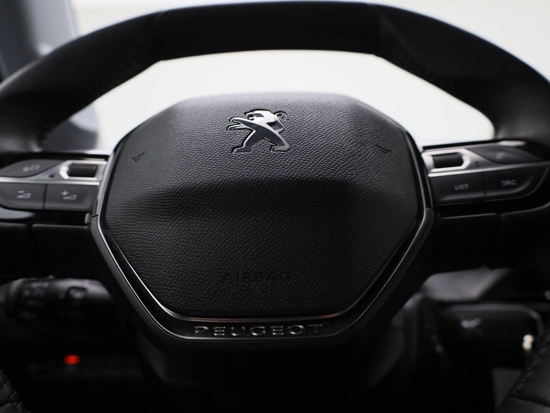 Peugeot-208-image-26