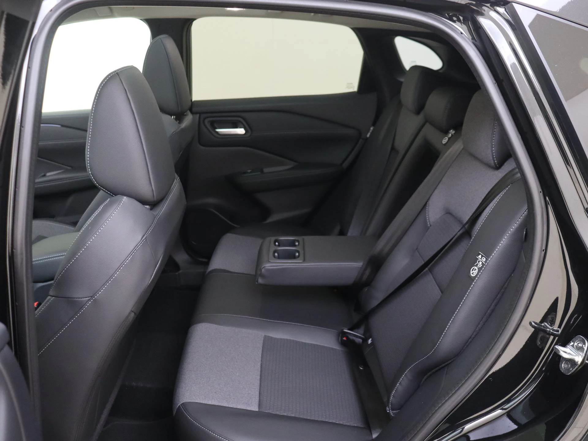 Nissan-QASHQAI-image-12