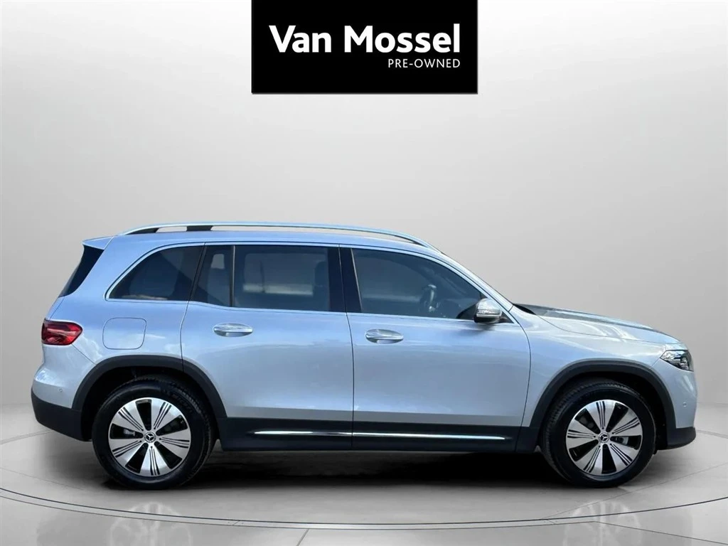 Mercedes-Benz-EQB-image-3