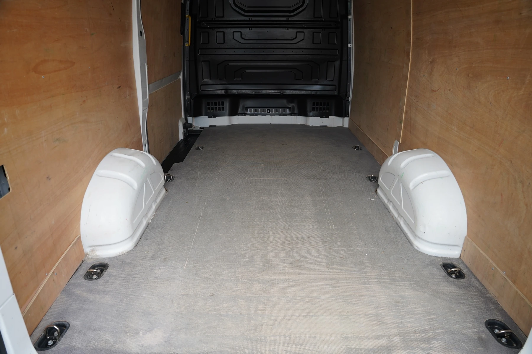 Volkswagen-Crafter-image-25