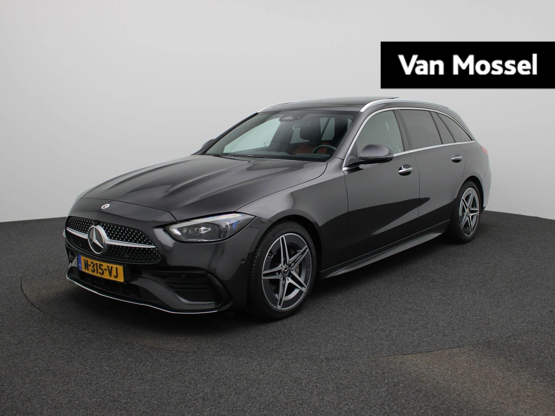 Mercedes-Benz-C-Klasse-image-0