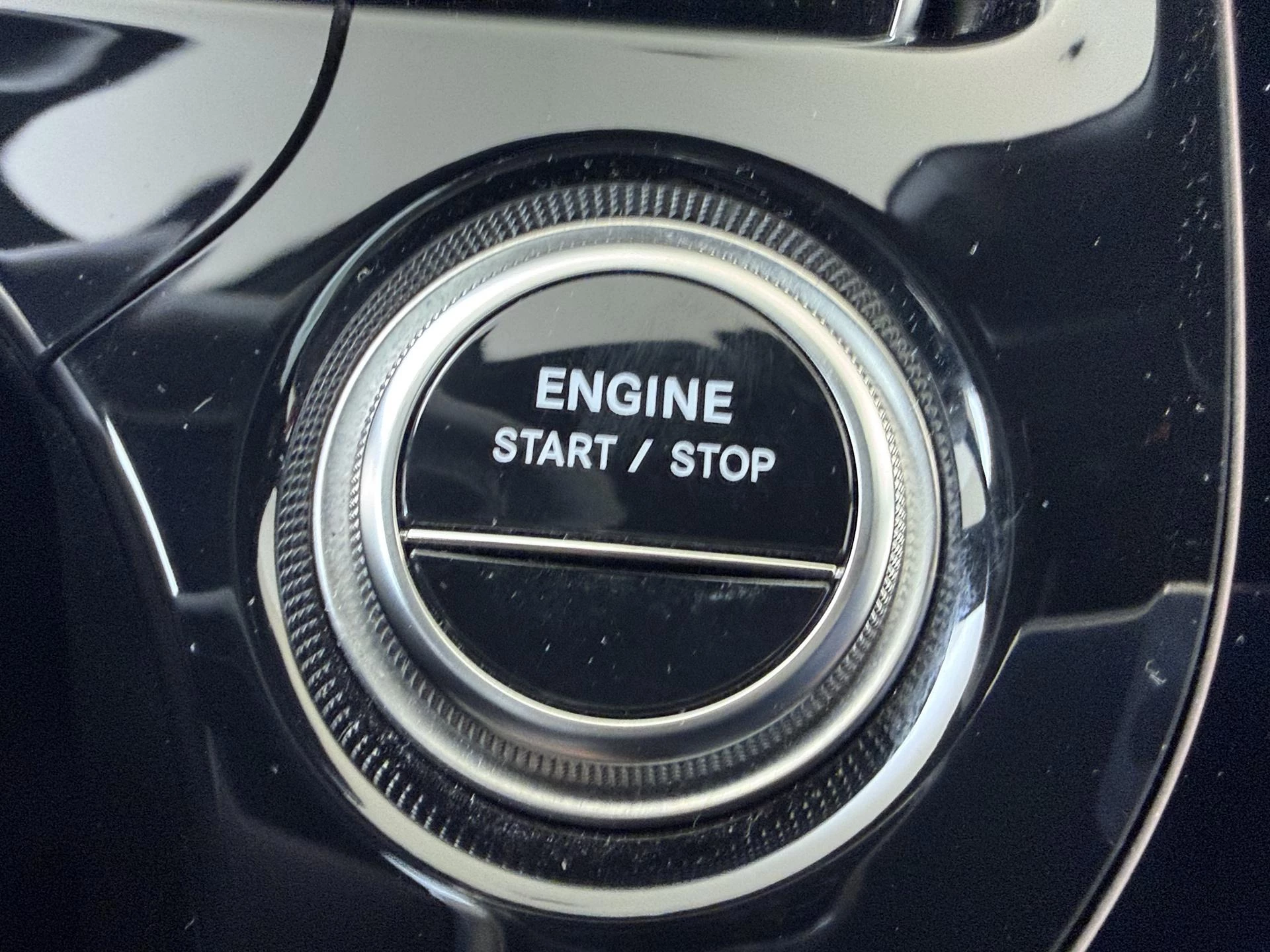 Mercedes-Benz-E-Klasse-image-20