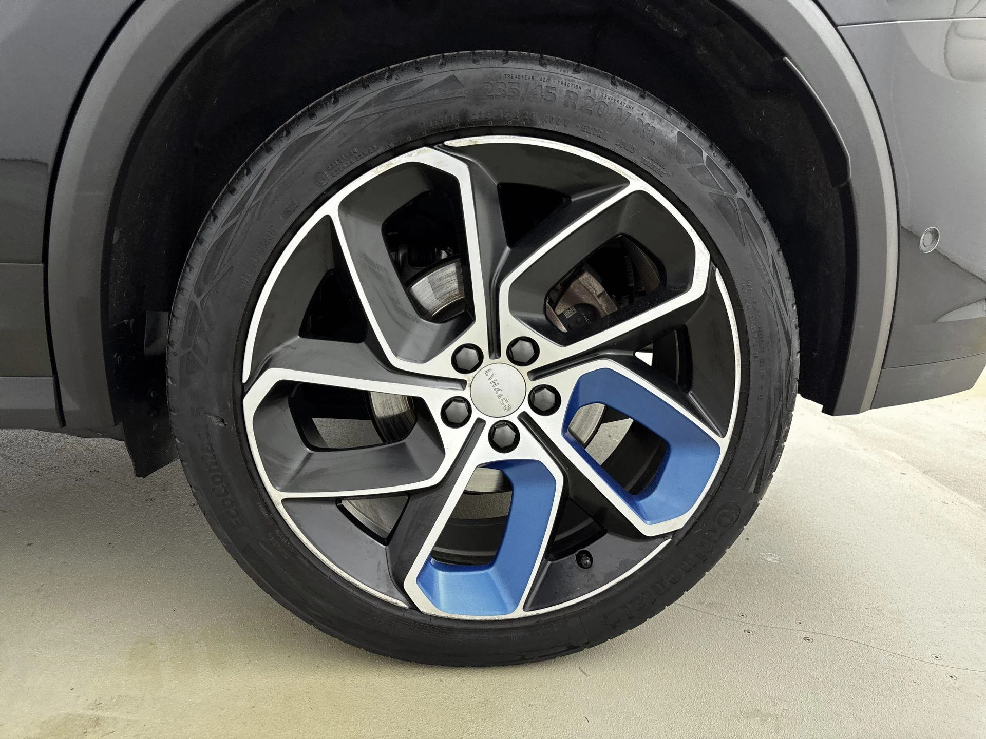 Lynk & Co-01-image-28