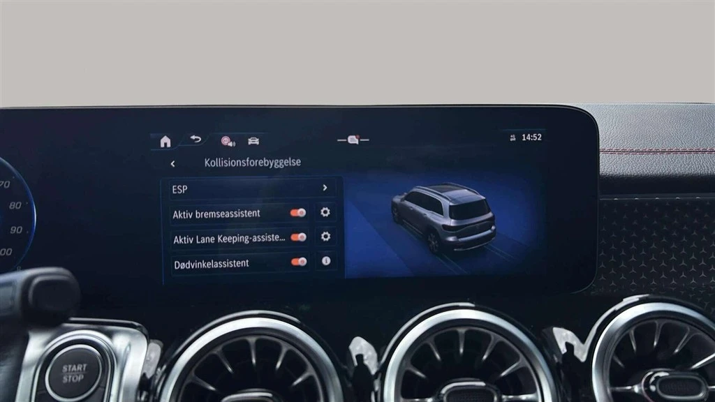 Mercedes-Benz-EQB-image-17