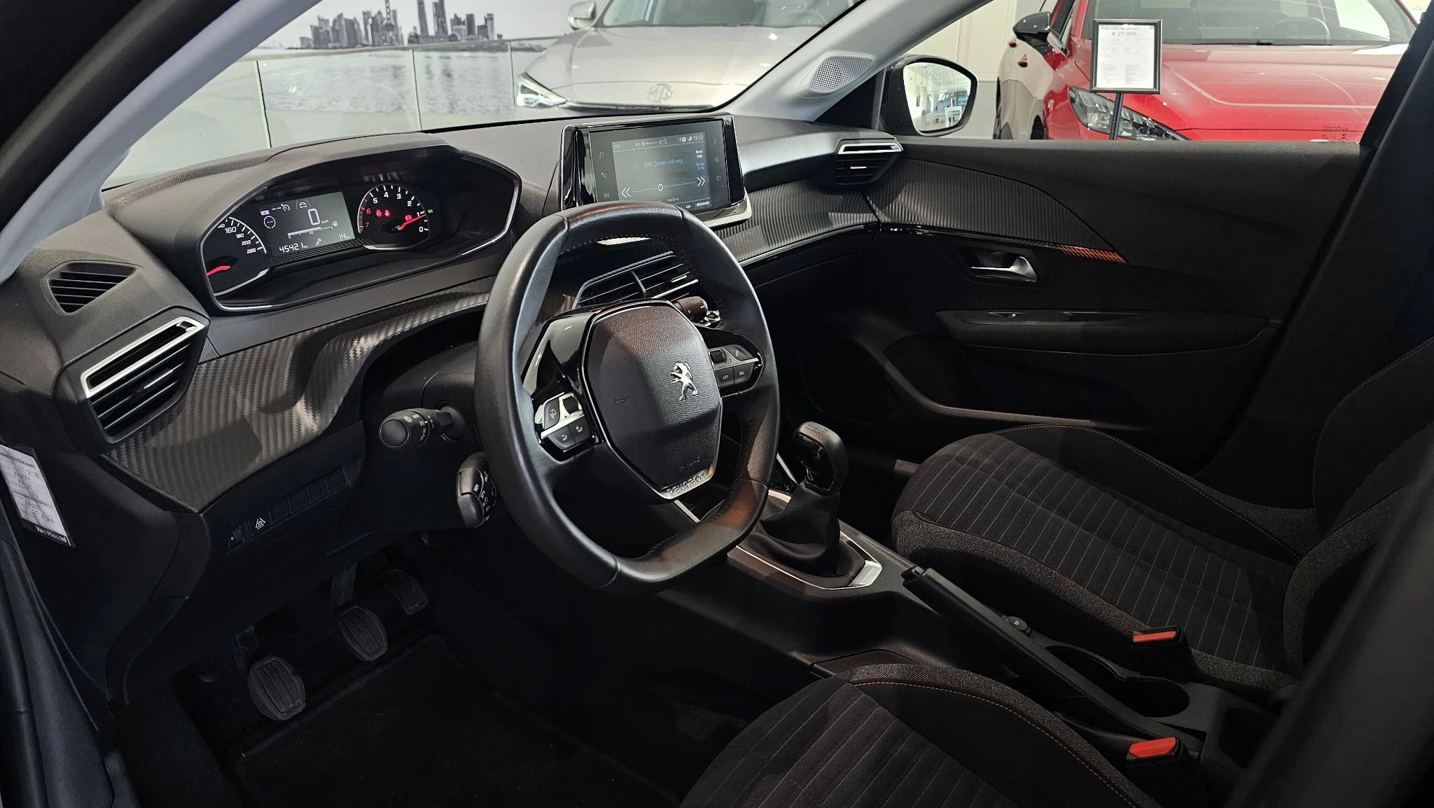 Peugeot-208-image-9