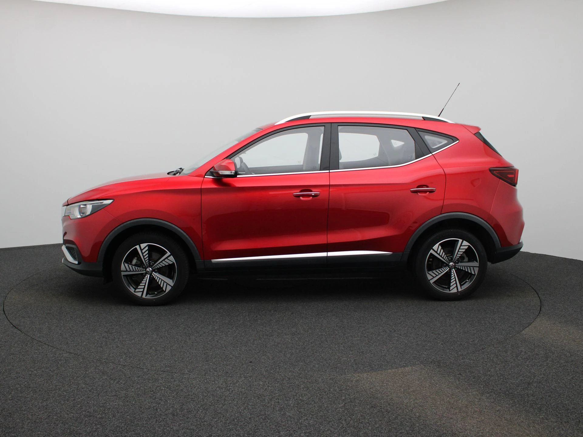MG-ZS EV-image-4