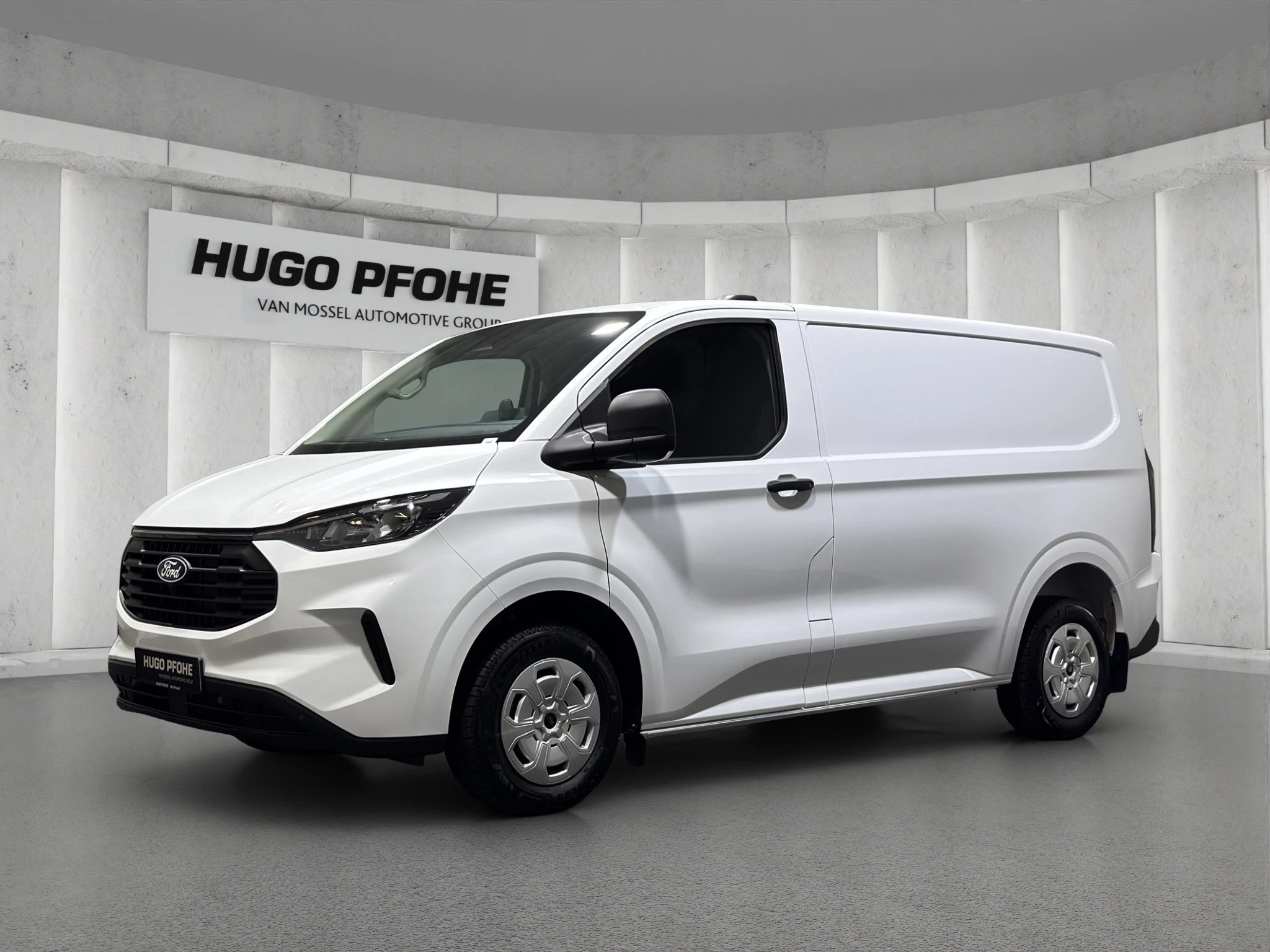 Ford-Transit Custom-image-0