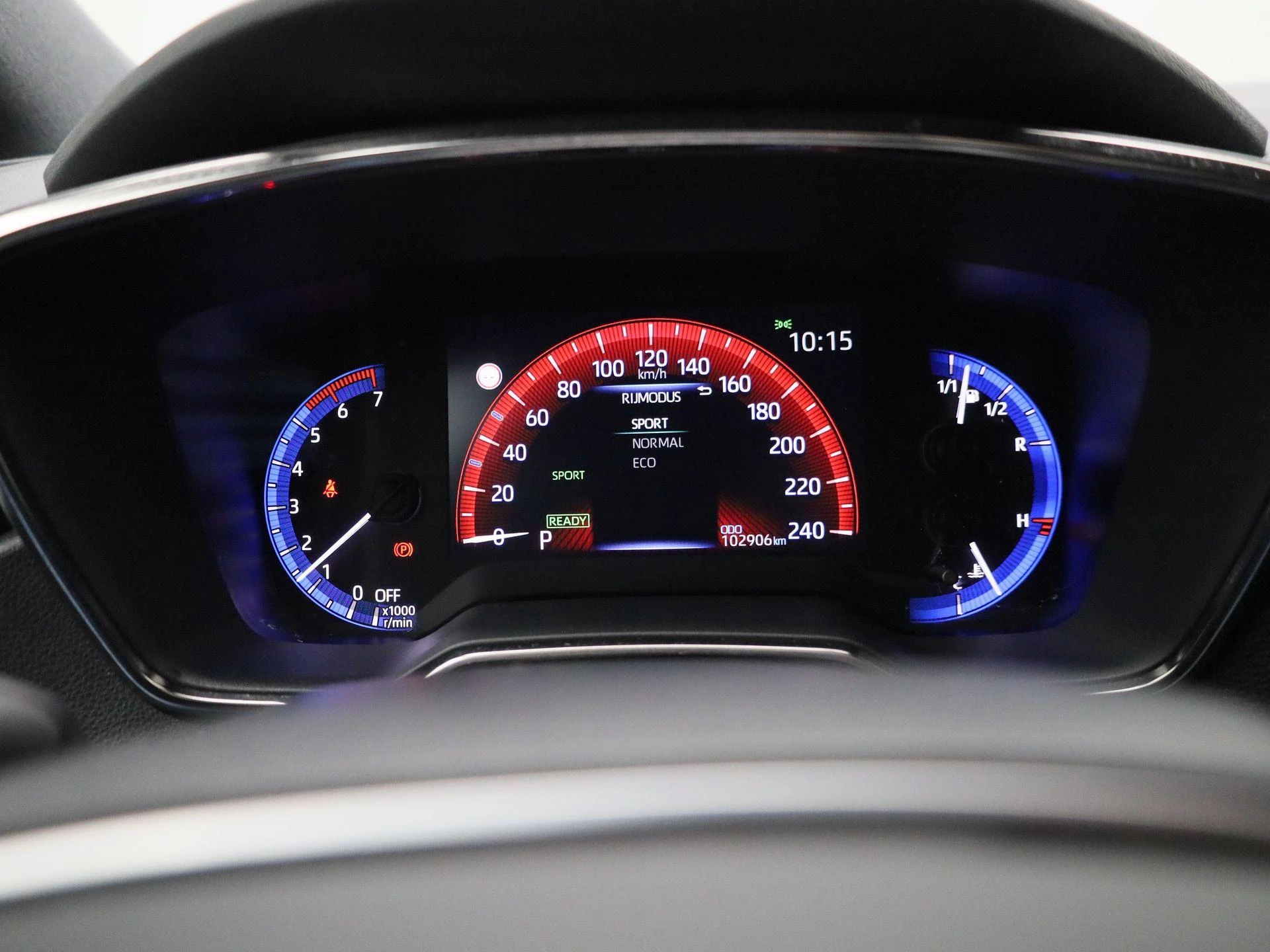 Toyota Corolla 1.8 Hybrid Business Plus