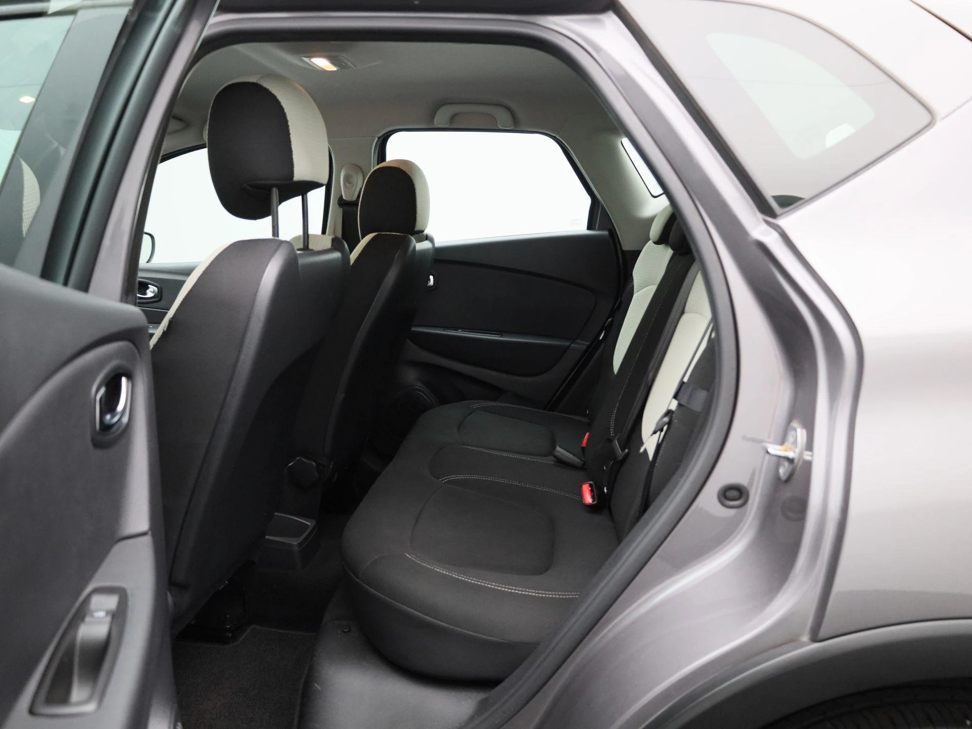 Renault-Captur-image-9