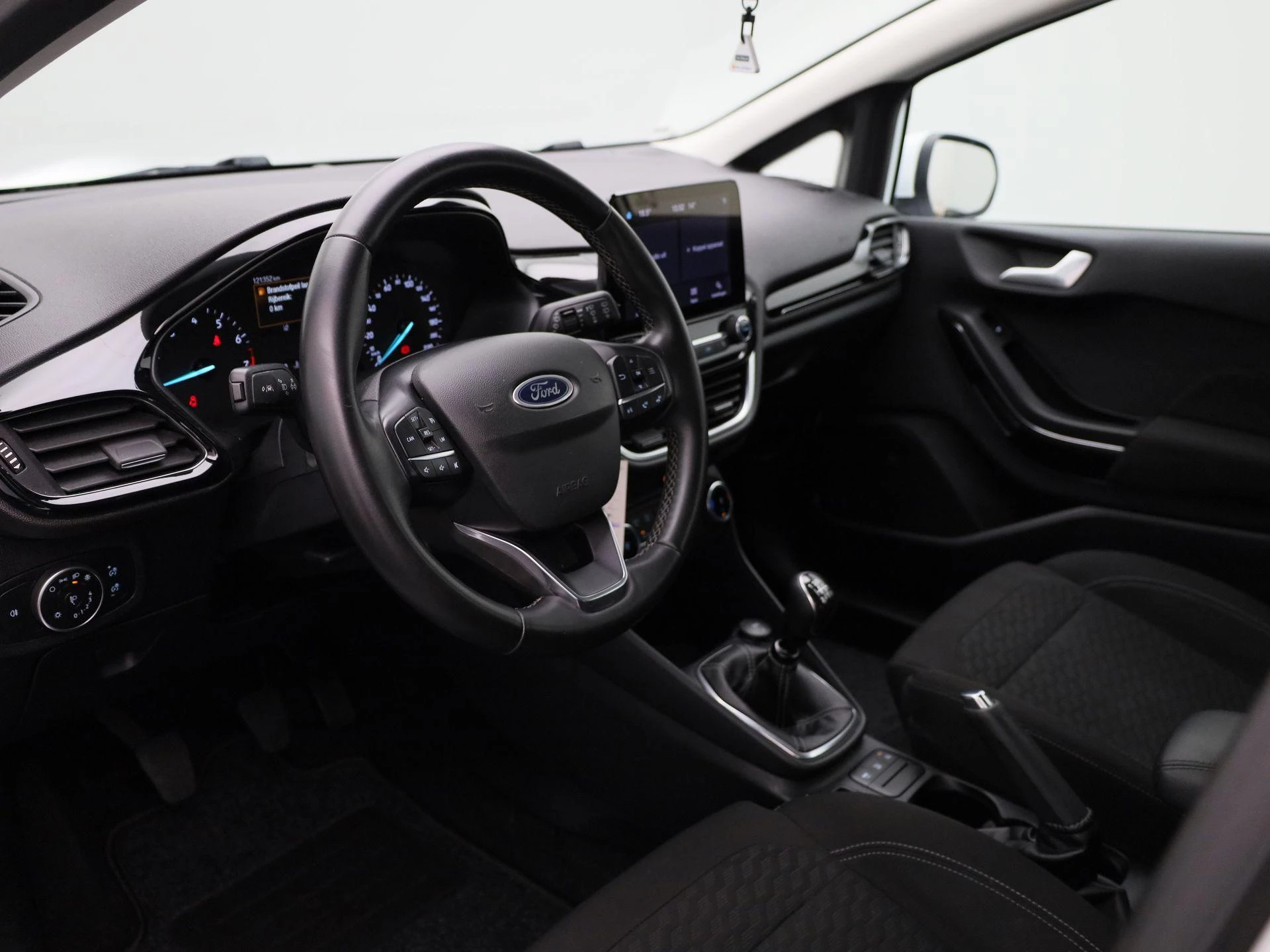 Ford-Fiesta-image-24