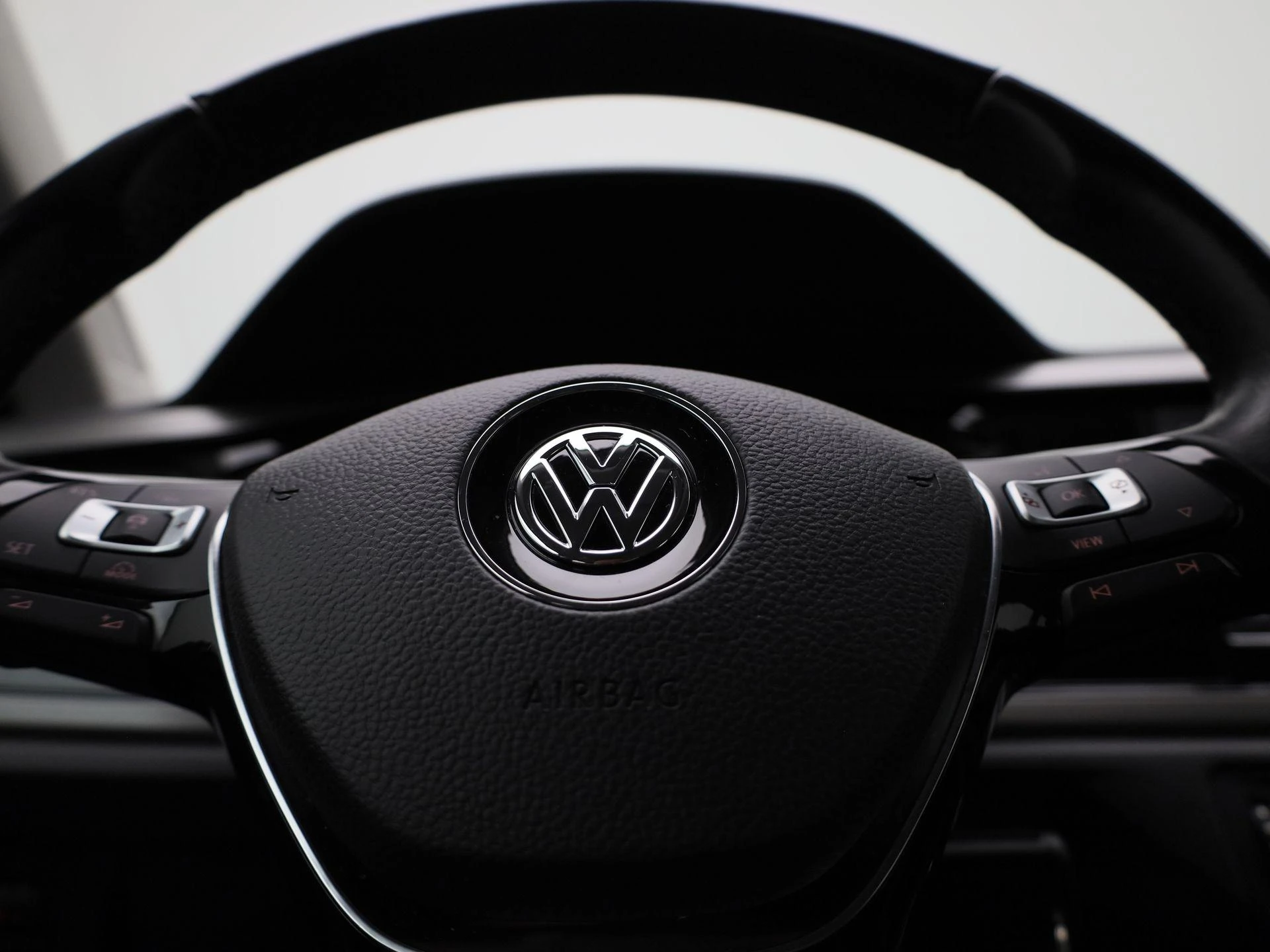 Volkswagen-Polo-image-23