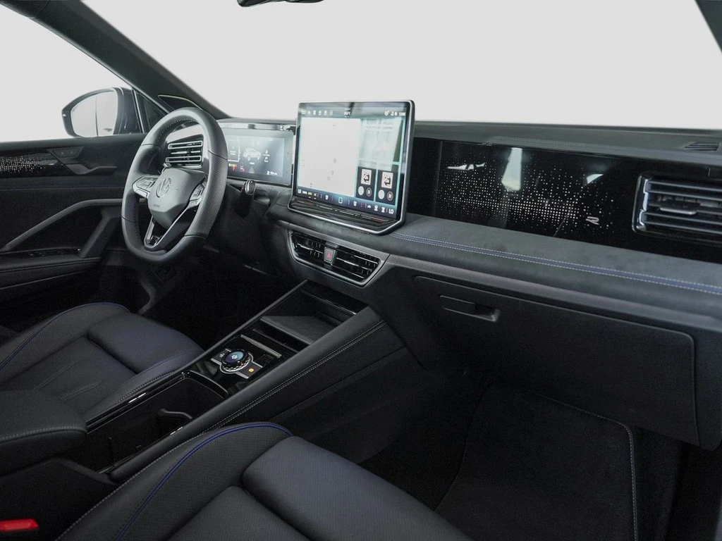 Volkswagen-Tiguan-image-7
