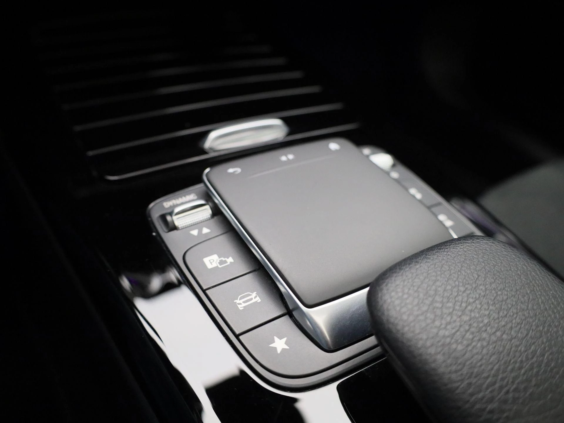 Mercedes-Benz A-Klasse 250 e Business Solution AMG Limited