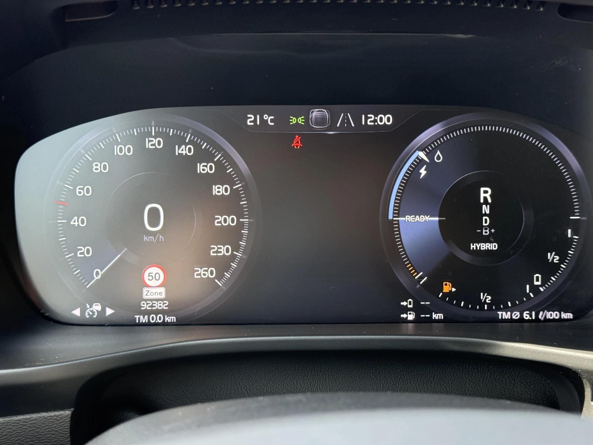Volvo-XC40-image-23