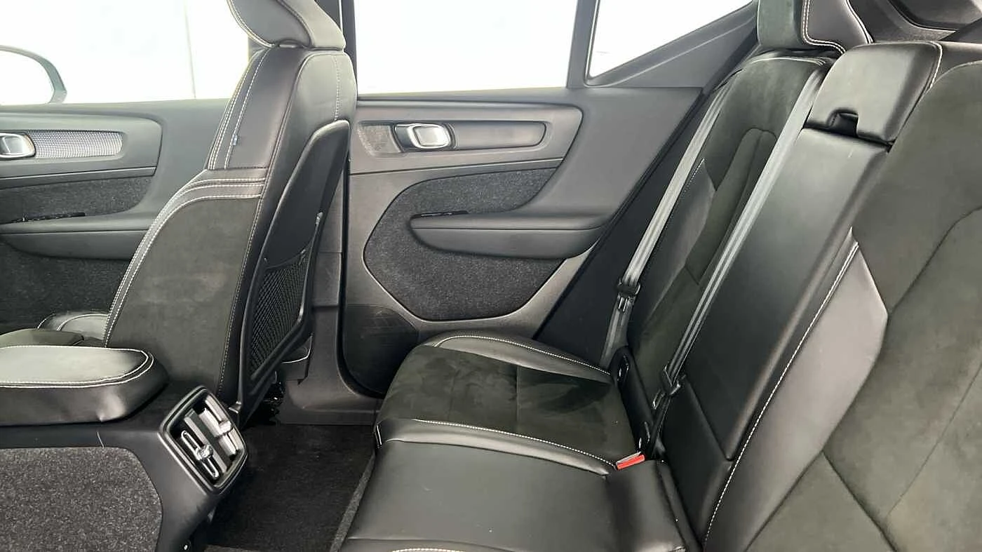 Volvo-XC40-image-6