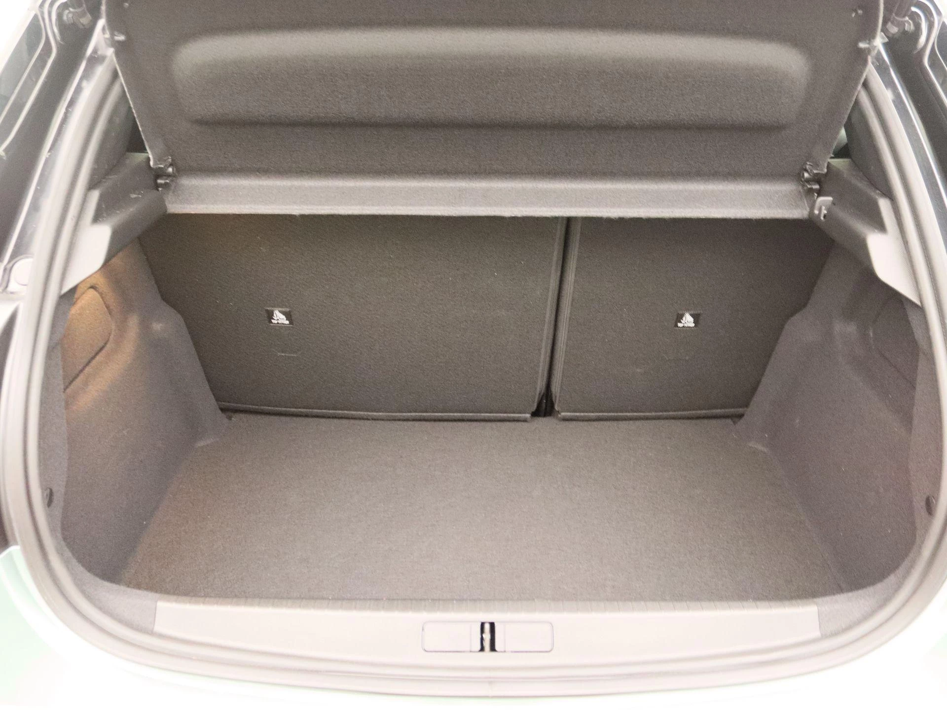 Lancia-Ypsilon-image-12