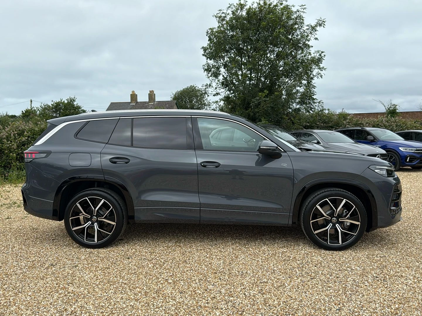 Volkswagen-Tayron-image-9
