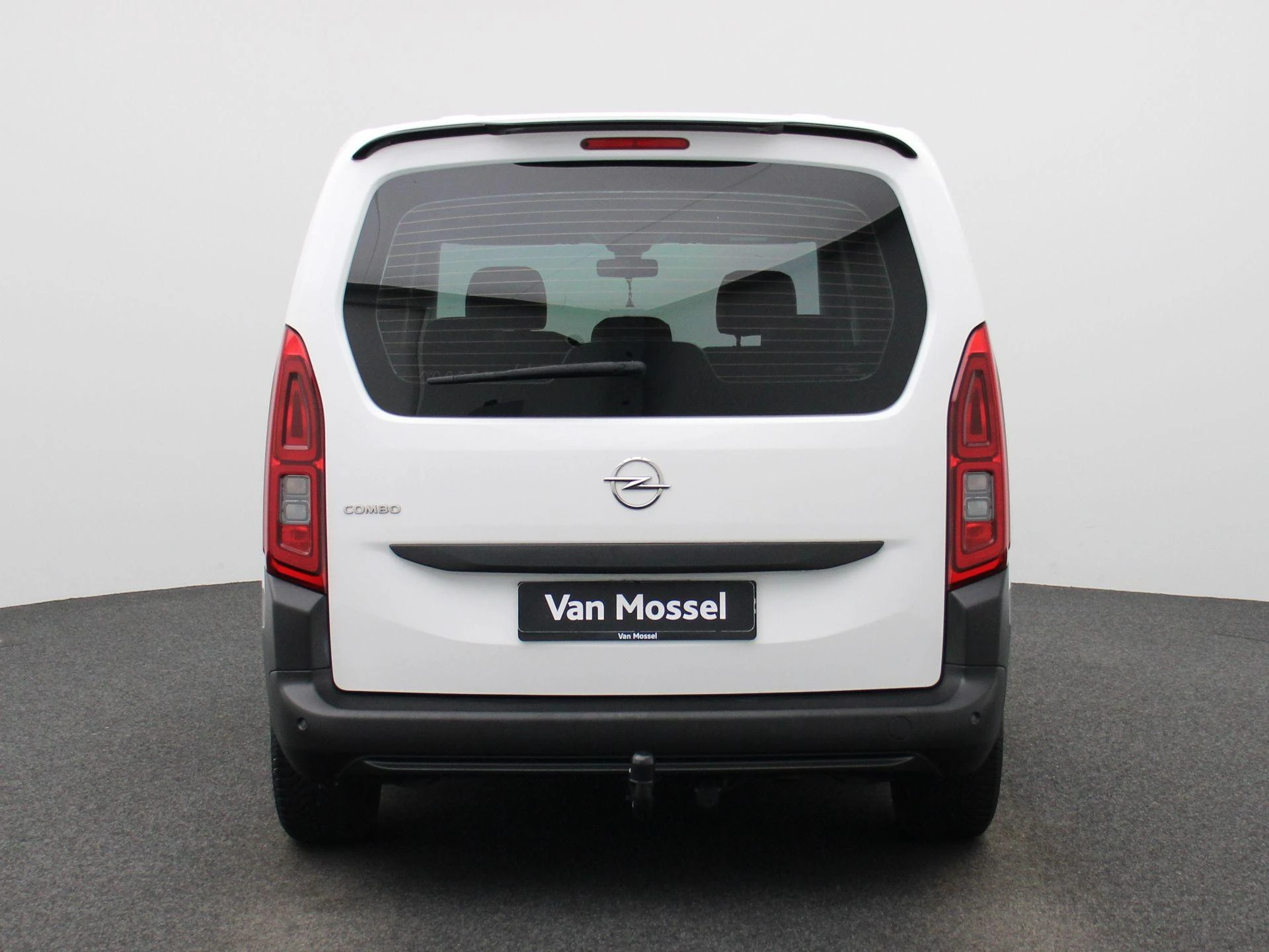Opel-Combo Life-image-4