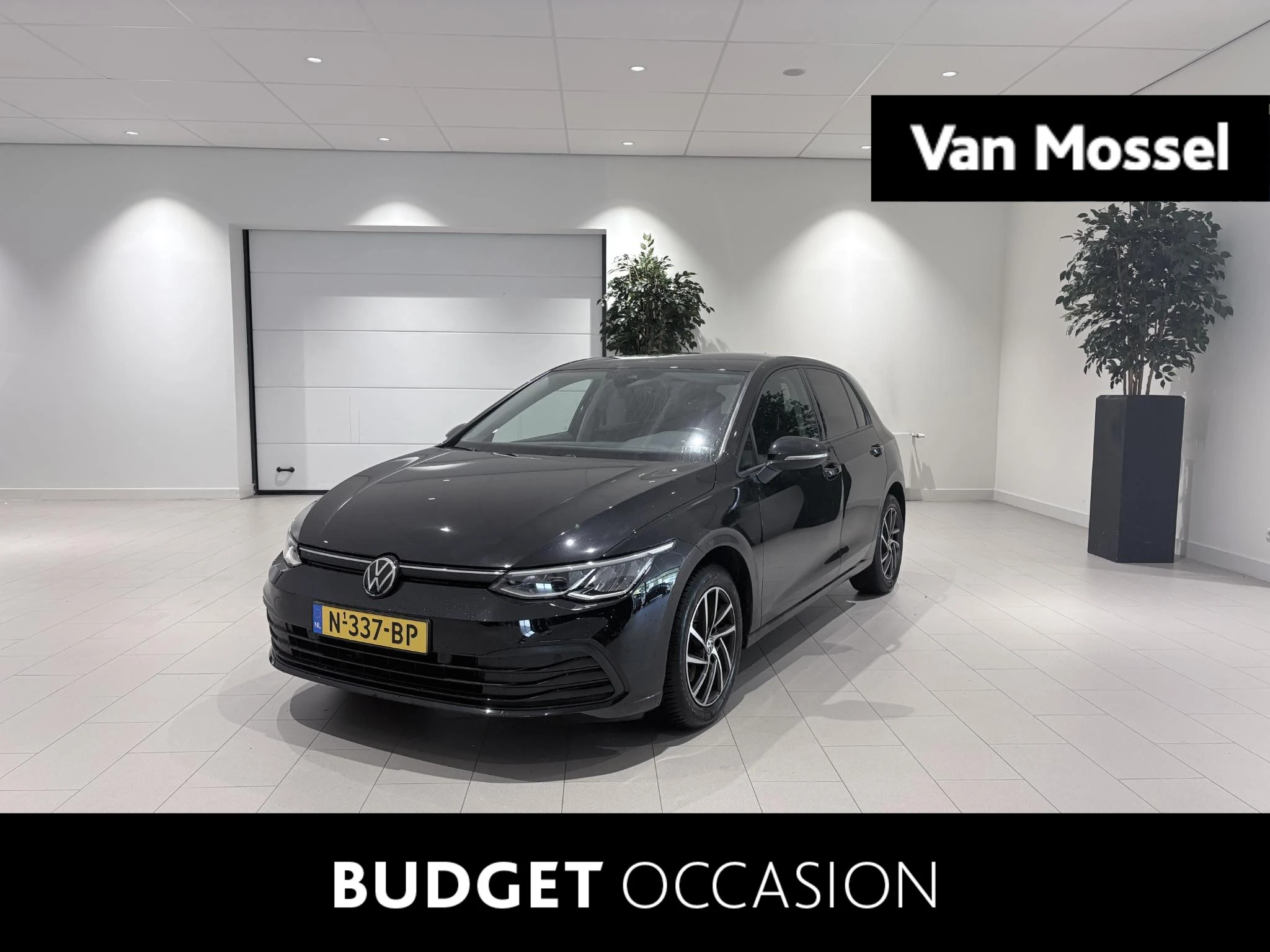 Volkswagen-Golf-image-0