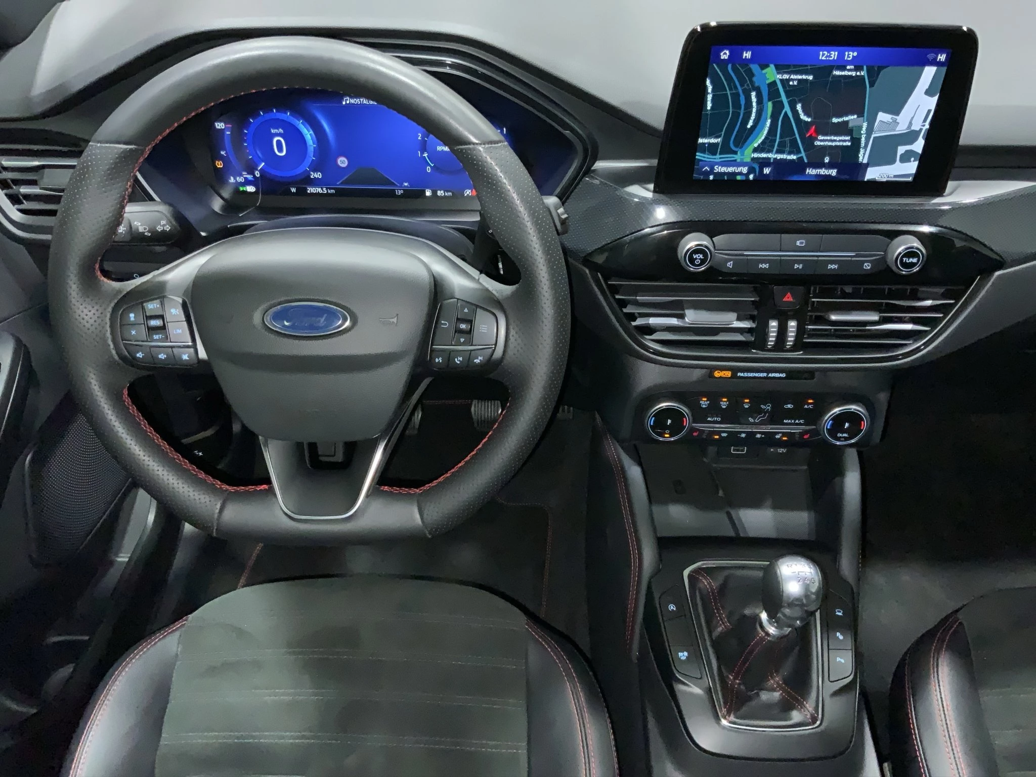 Ford Kuga ST-Line X*PANO*AHK*KAM*ACC*NAVI*SOUND-SYS.