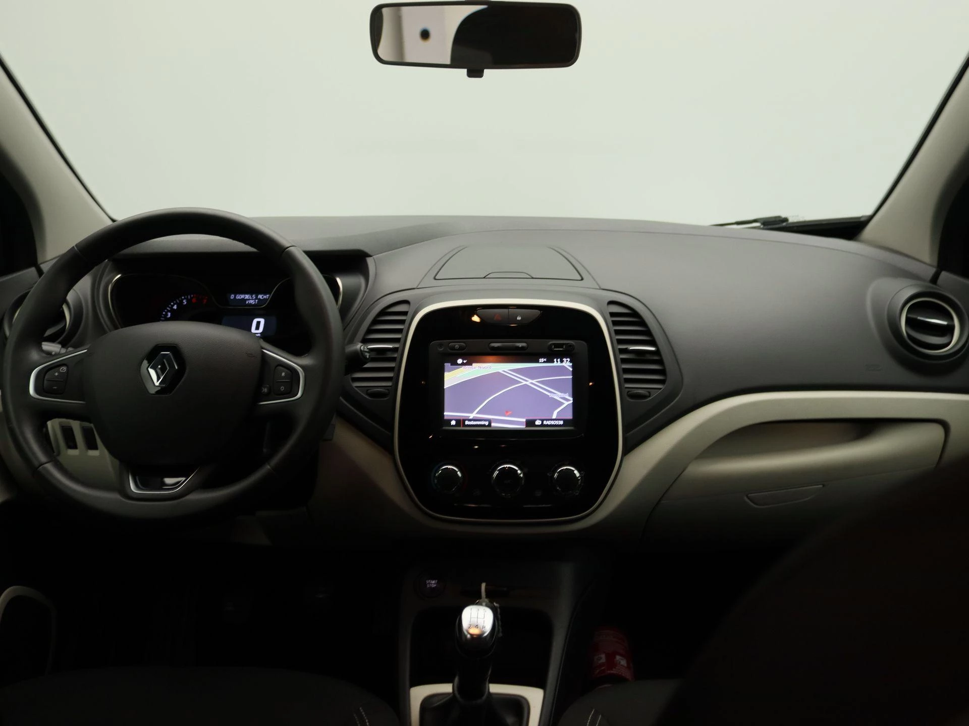 Renault-Captur-image-6