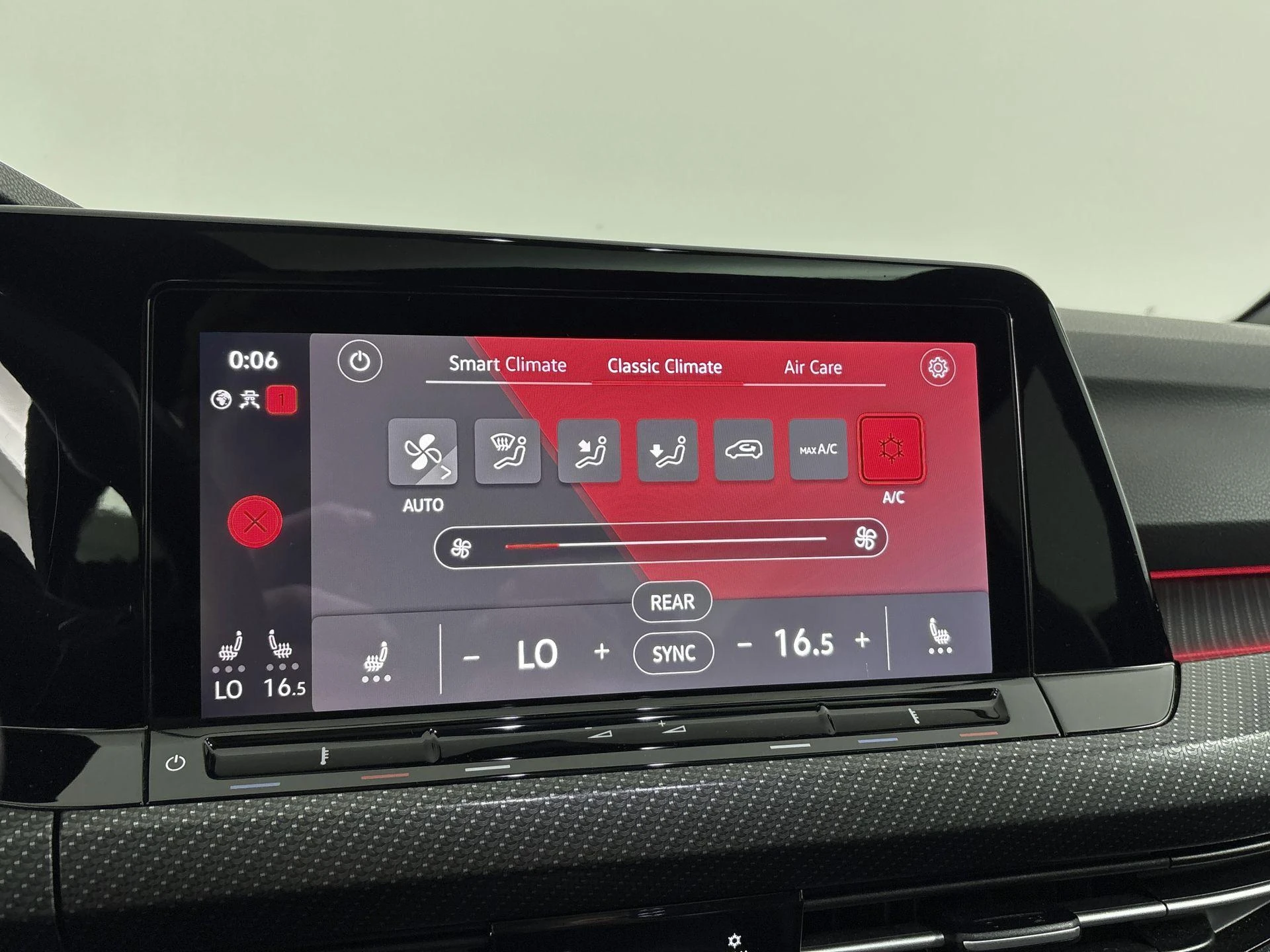 Volkswagen-Golf-image-18