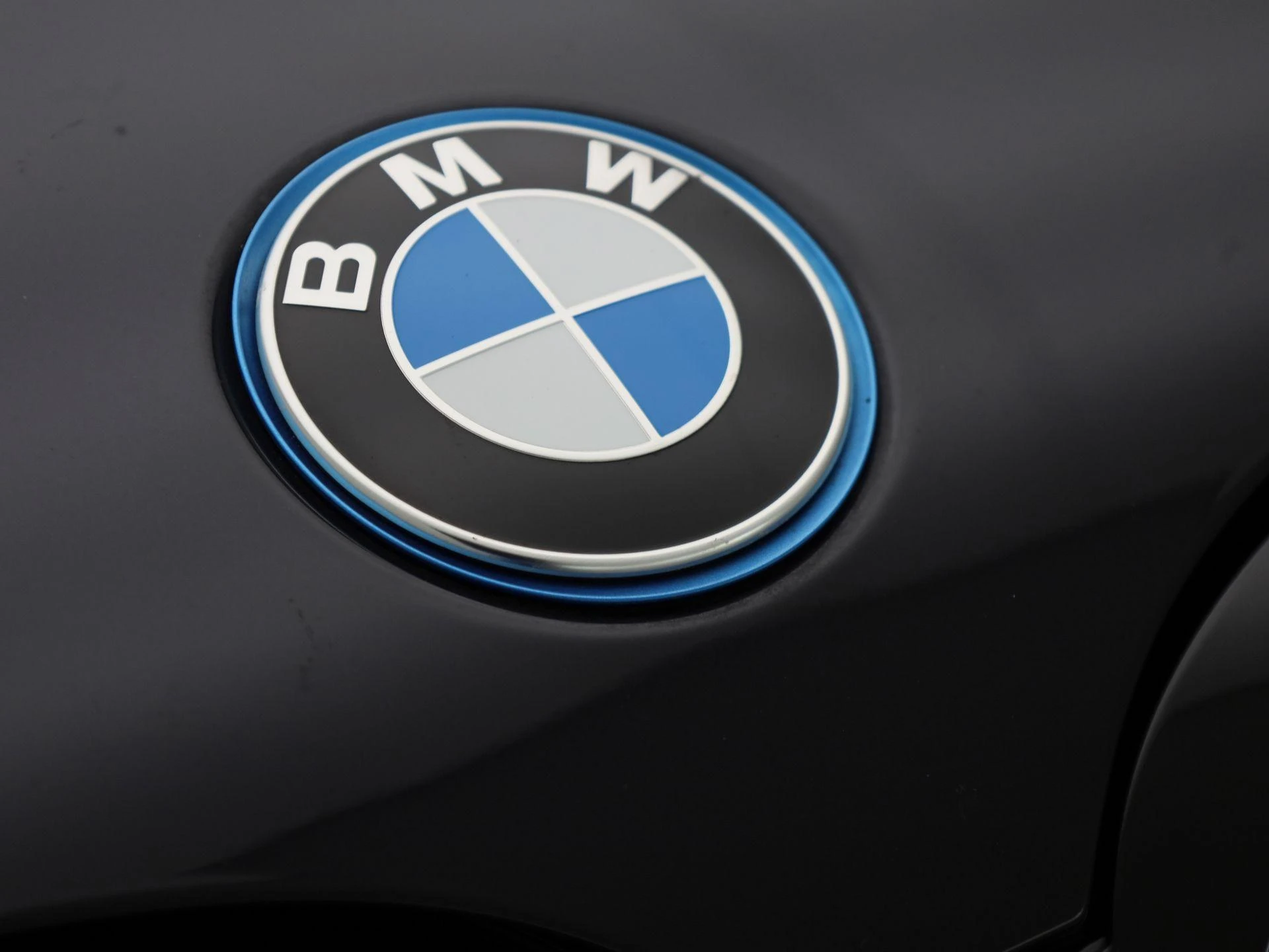 BMW-iX3-image-36