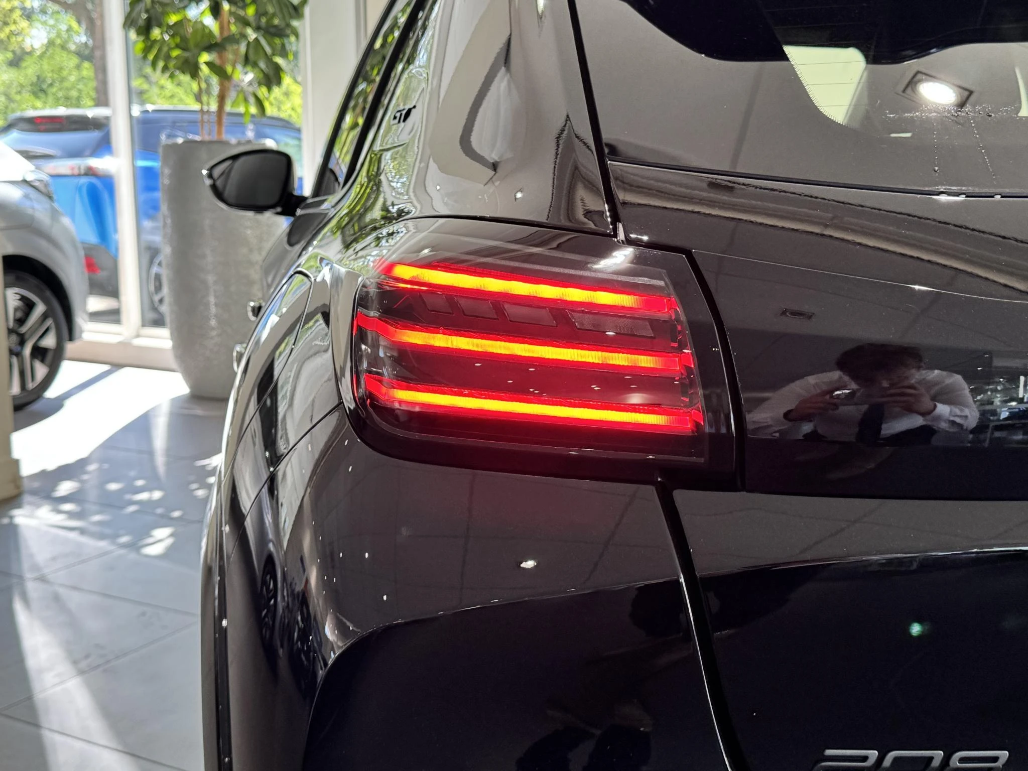 Peugeot-208-image-9