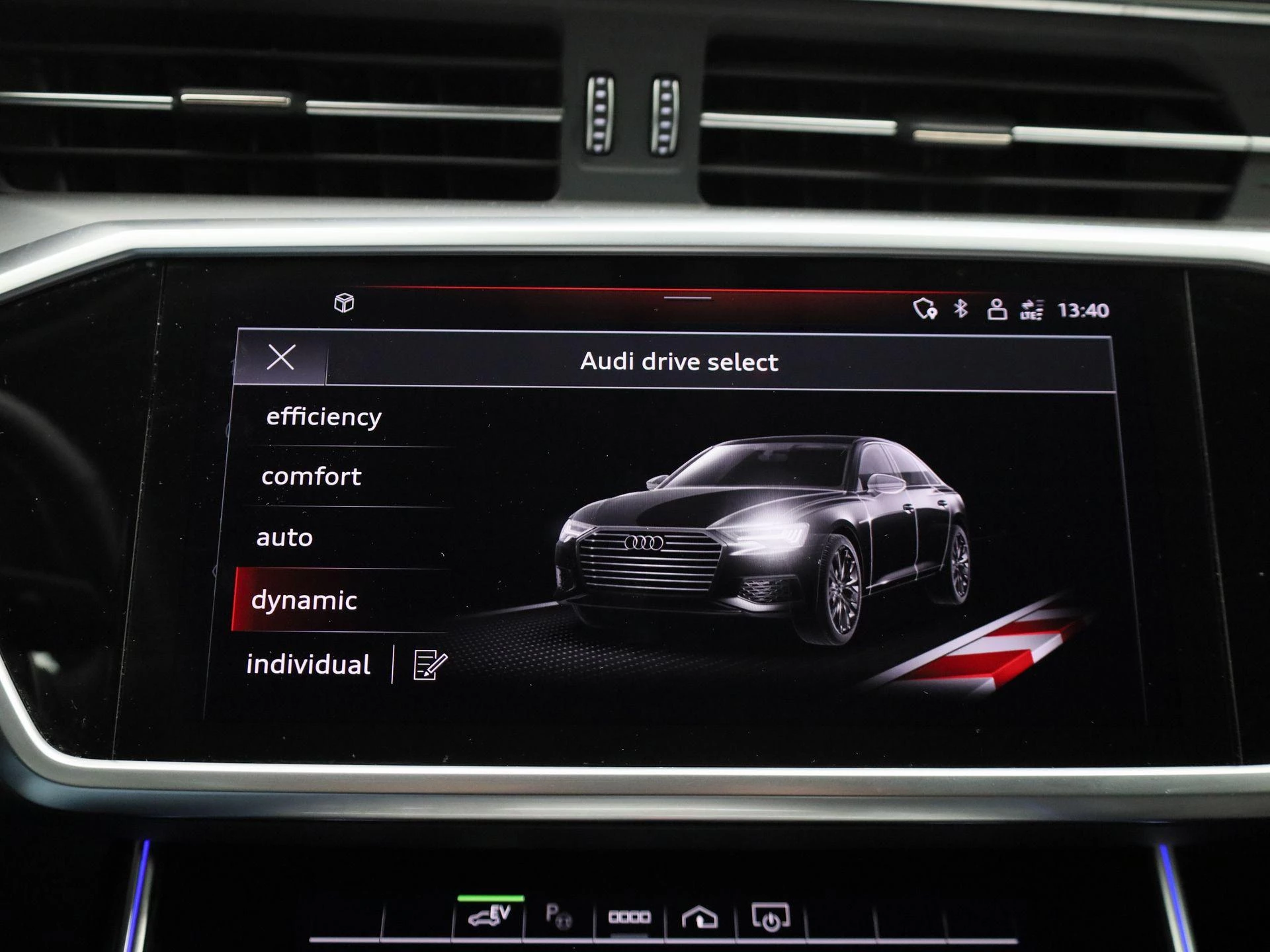 Audi A6 Limousine 55 TFSI e quattro Pro Line S Competition