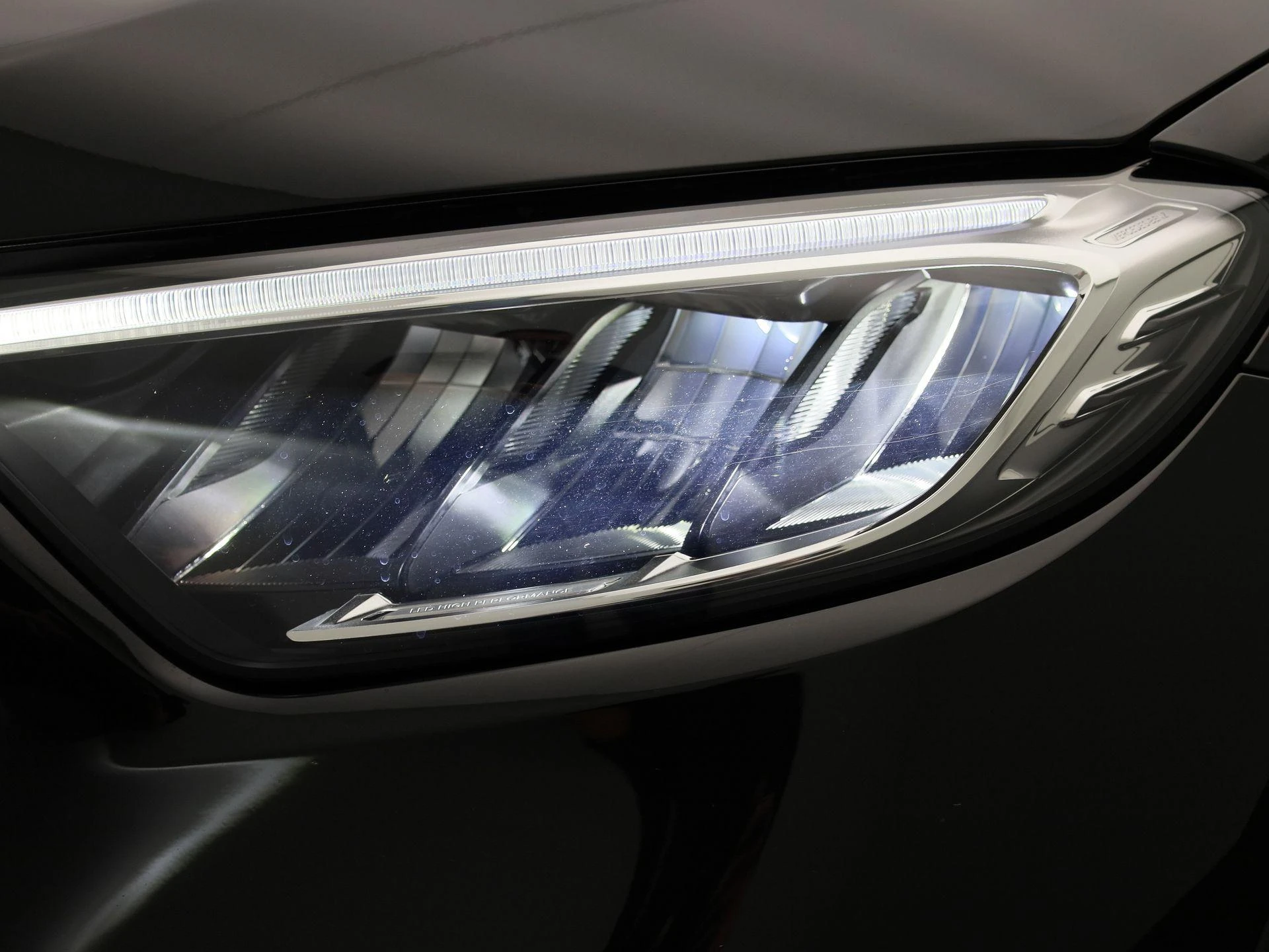 Mercedes-Benz-GLC-image-17