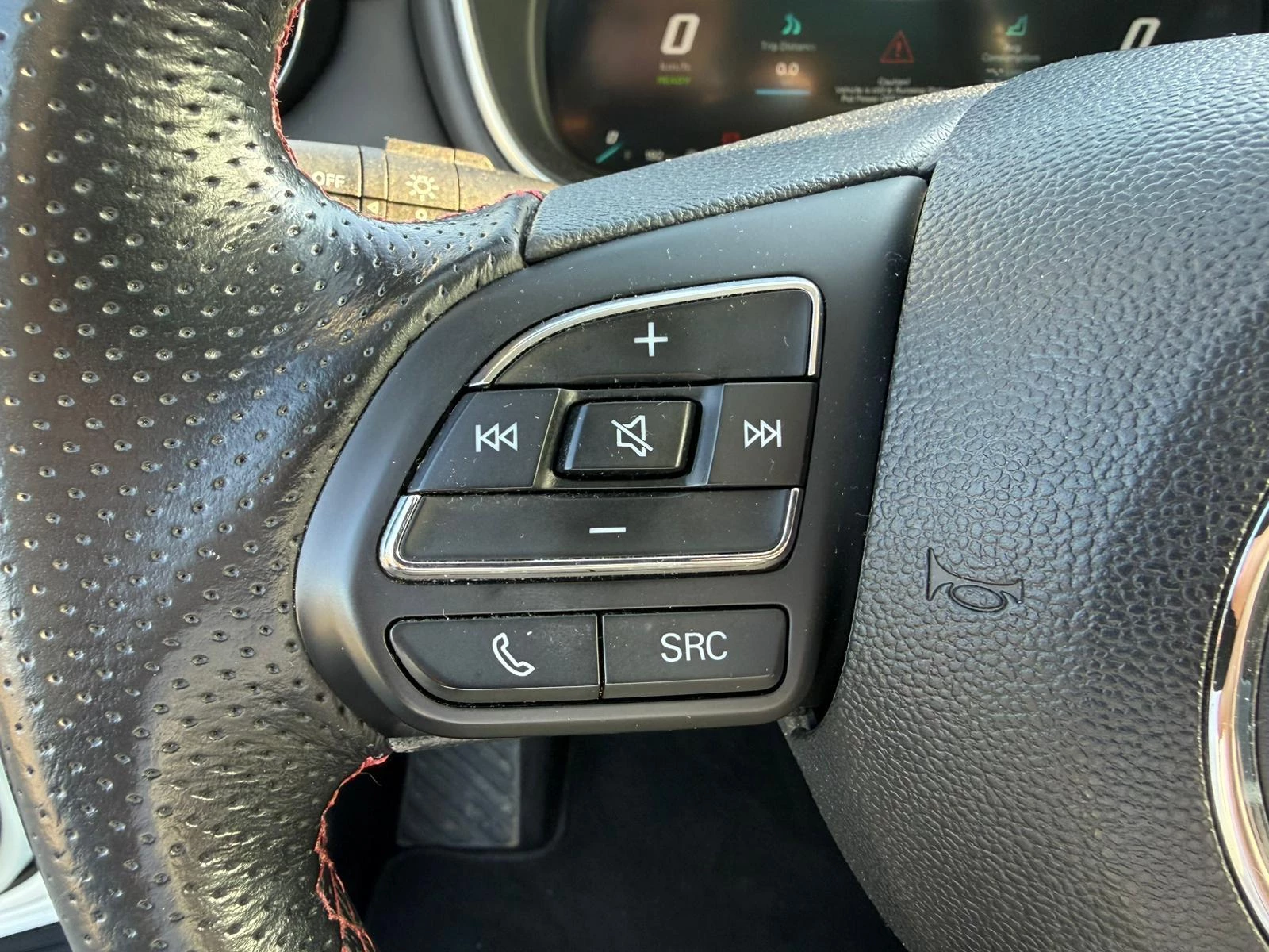 MG EHS Luxury